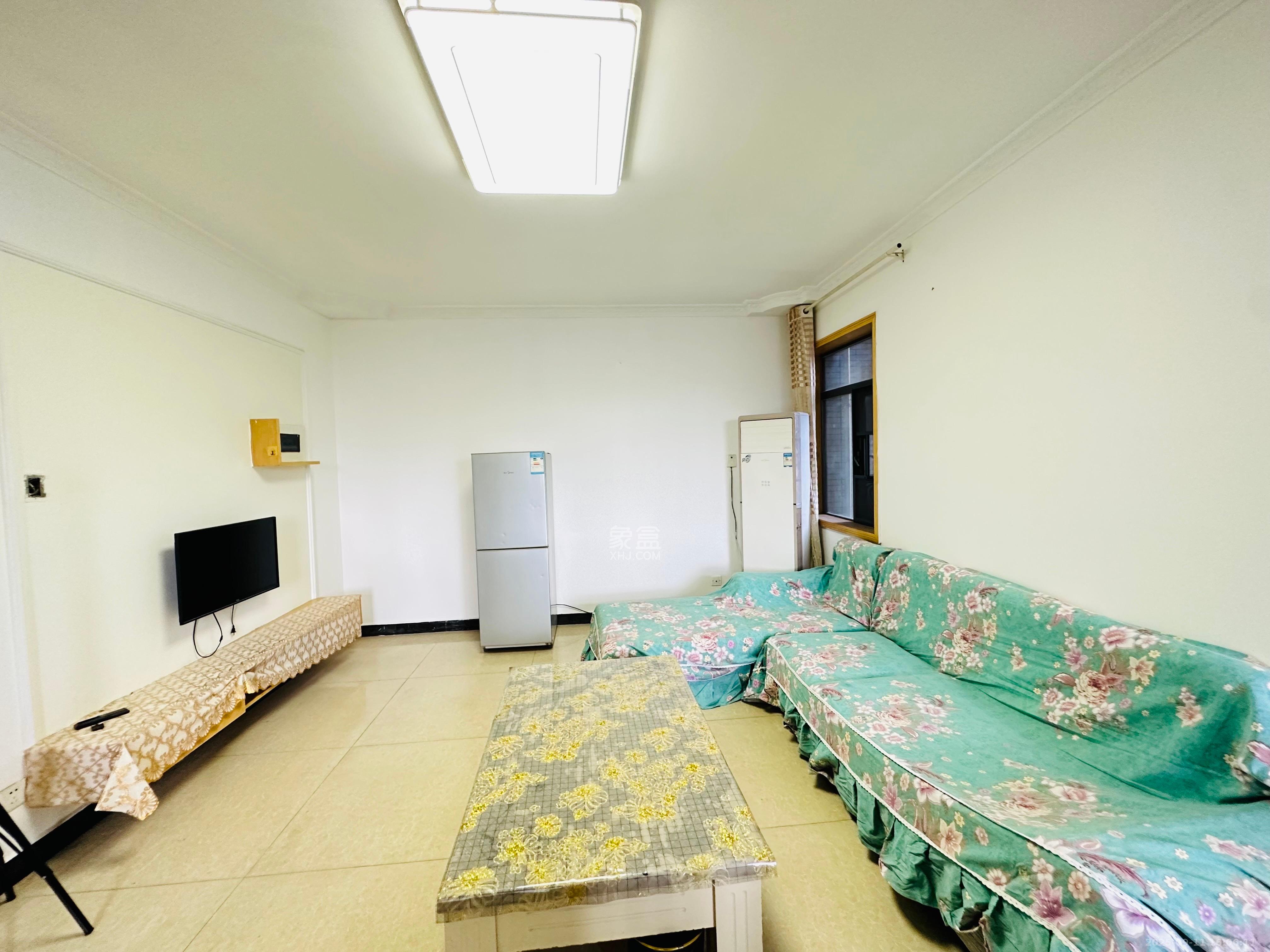 茶山馨苑 3室2厅1卫 2400.0元/月 茶山馨苑 3室2厅1卫 2400.0元/月室内图