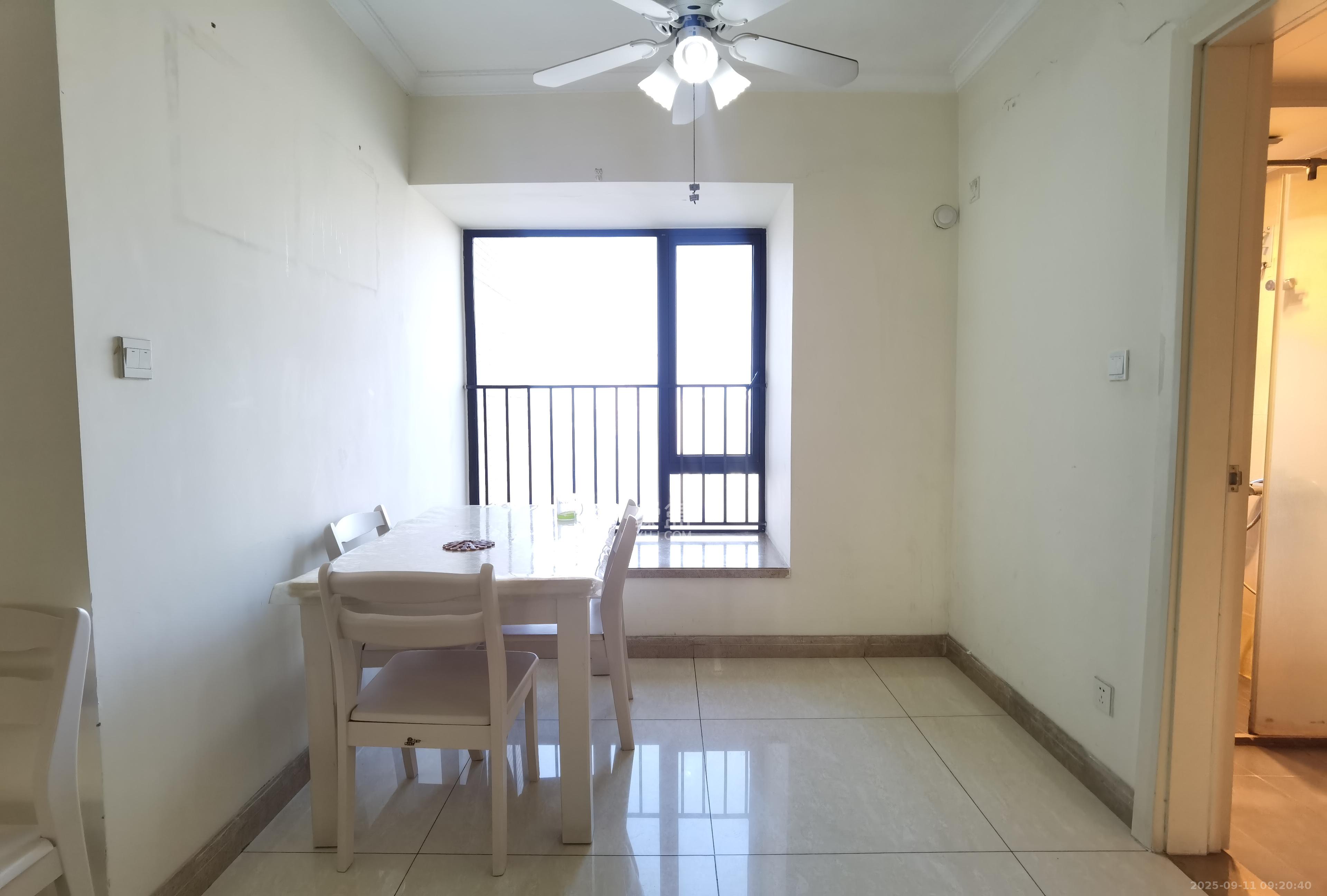 时代倾城一期 3室2厅2卫 2000.0元/月 时代倾城一期 3室2厅2卫 2000.0元/月室内图