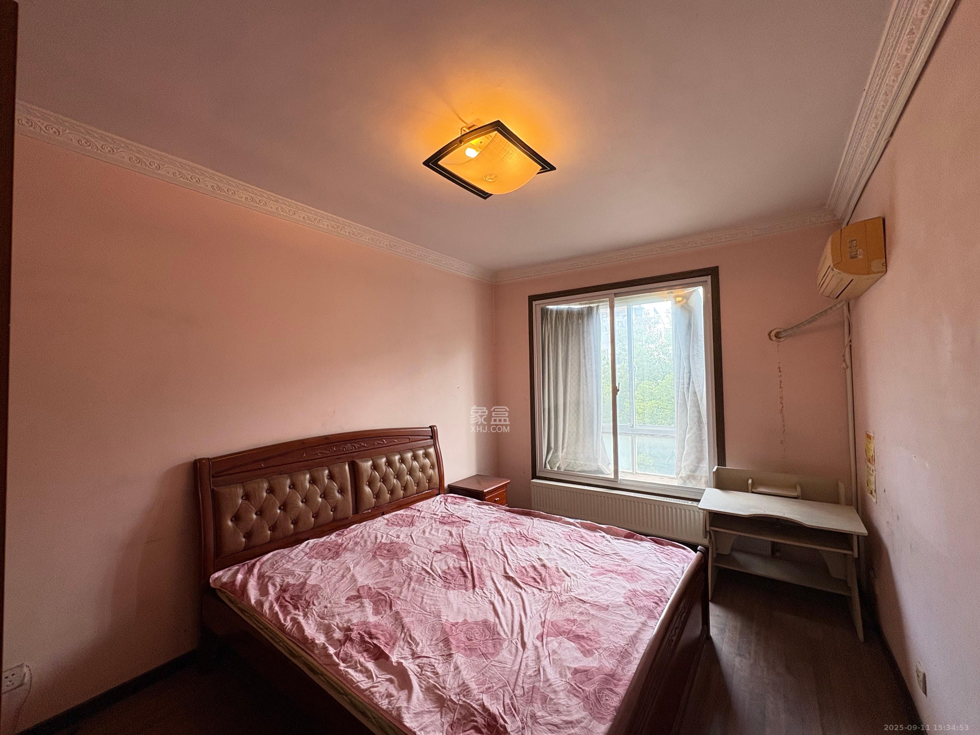 咸嘉新村西子园  1室0厅0卫    2000.0元/月室内图