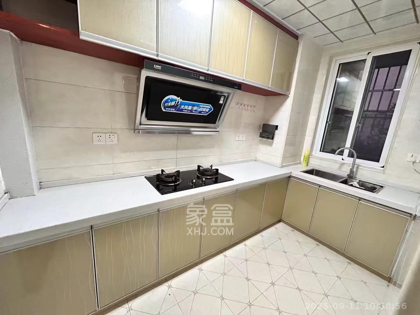 和康园小区  2室1厅1卫    1700.0元/月室内图