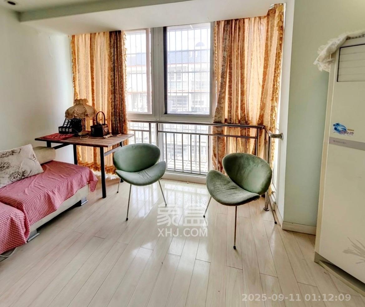 梅苑家园 5室2厅2卫 1800.0元/月 梅苑家园 5室2厅2卫 1800.0元/月室内图