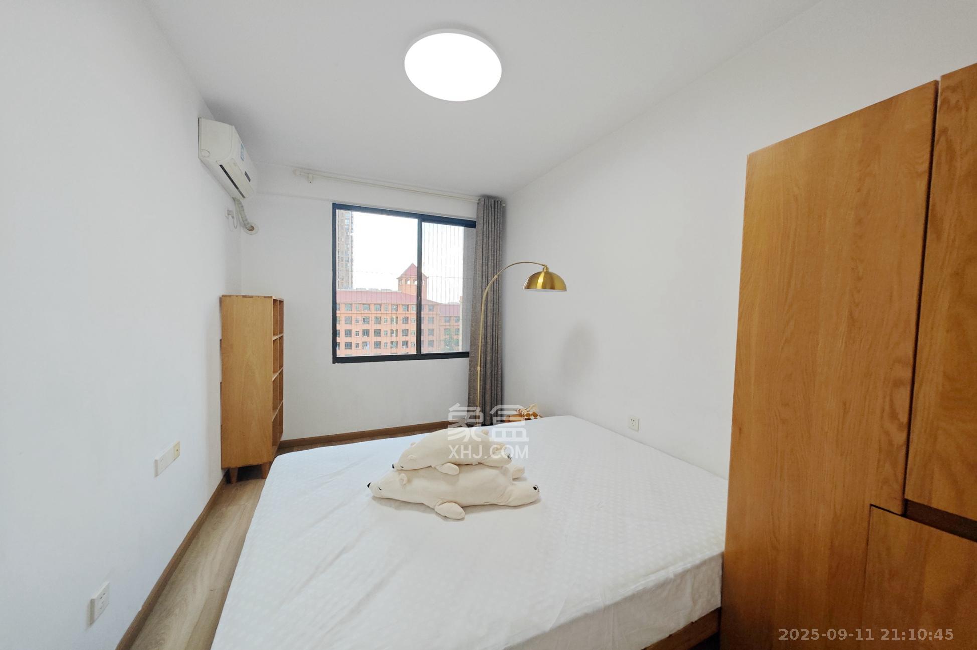 万博汇 3室2厅1卫 160.0万 万博汇 3室2厅1卫 160.0万卧室