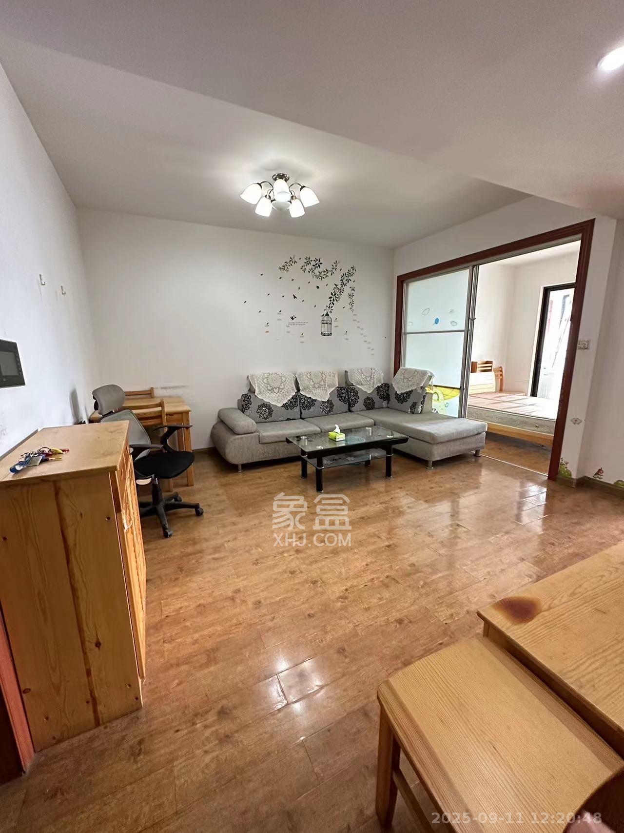 铂宫  2室1厅1卫    2700.0元/月 铂宫  2室1厅1卫    2700.0元/月室内图