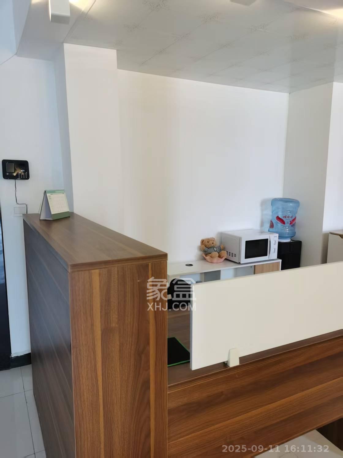 雅阁国际  1室1厅1卫    2600.0元/月室内图