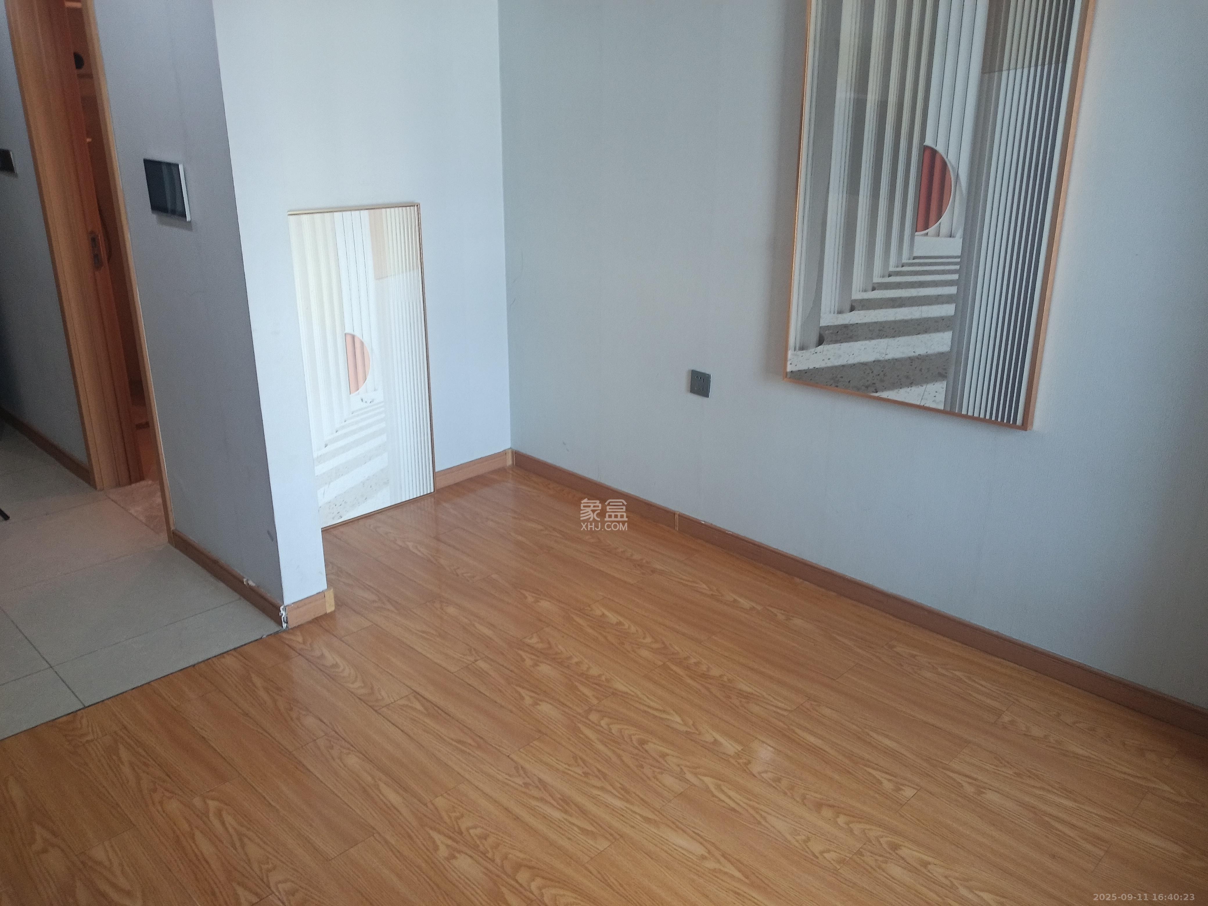 阳光城檀悦  1室1厅1卫    2000.0元/月室内图