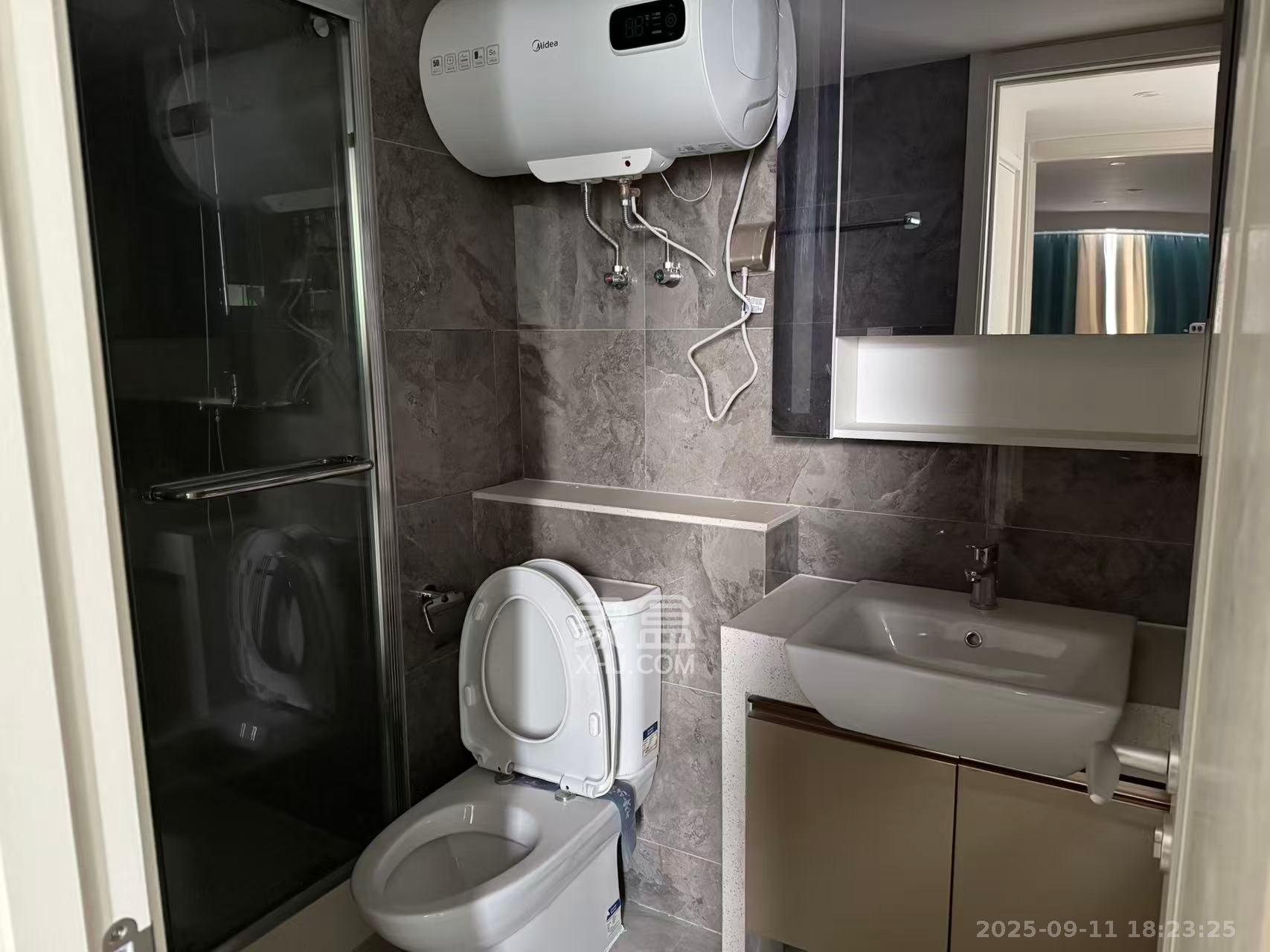 华远华时代 3室1厅1卫 3500.0元/月 华远华时代 3室1厅1卫 3500.0元/月室内图