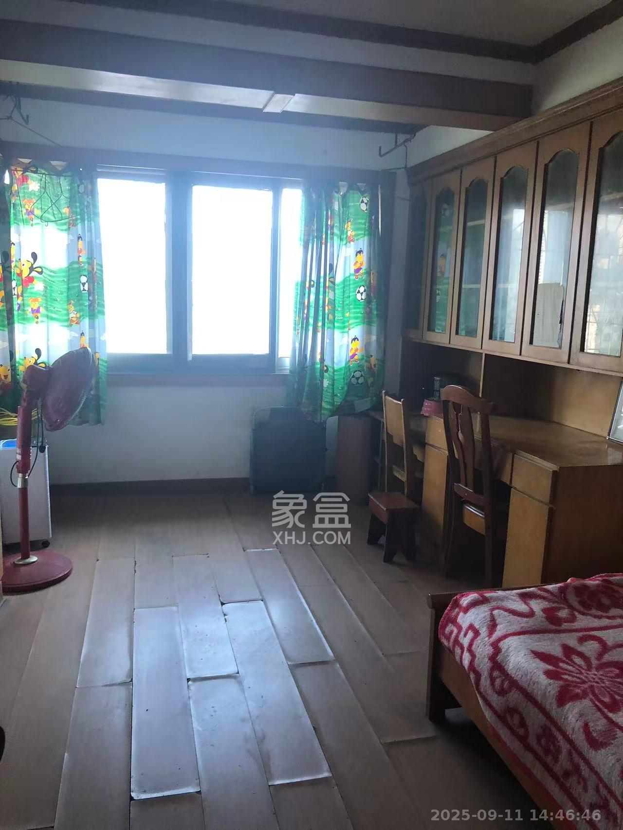 狮子山一片  2室1厅1卫    1200.0元/月 狮子山一片  2室1厅1卫    1200.0元/月室内图