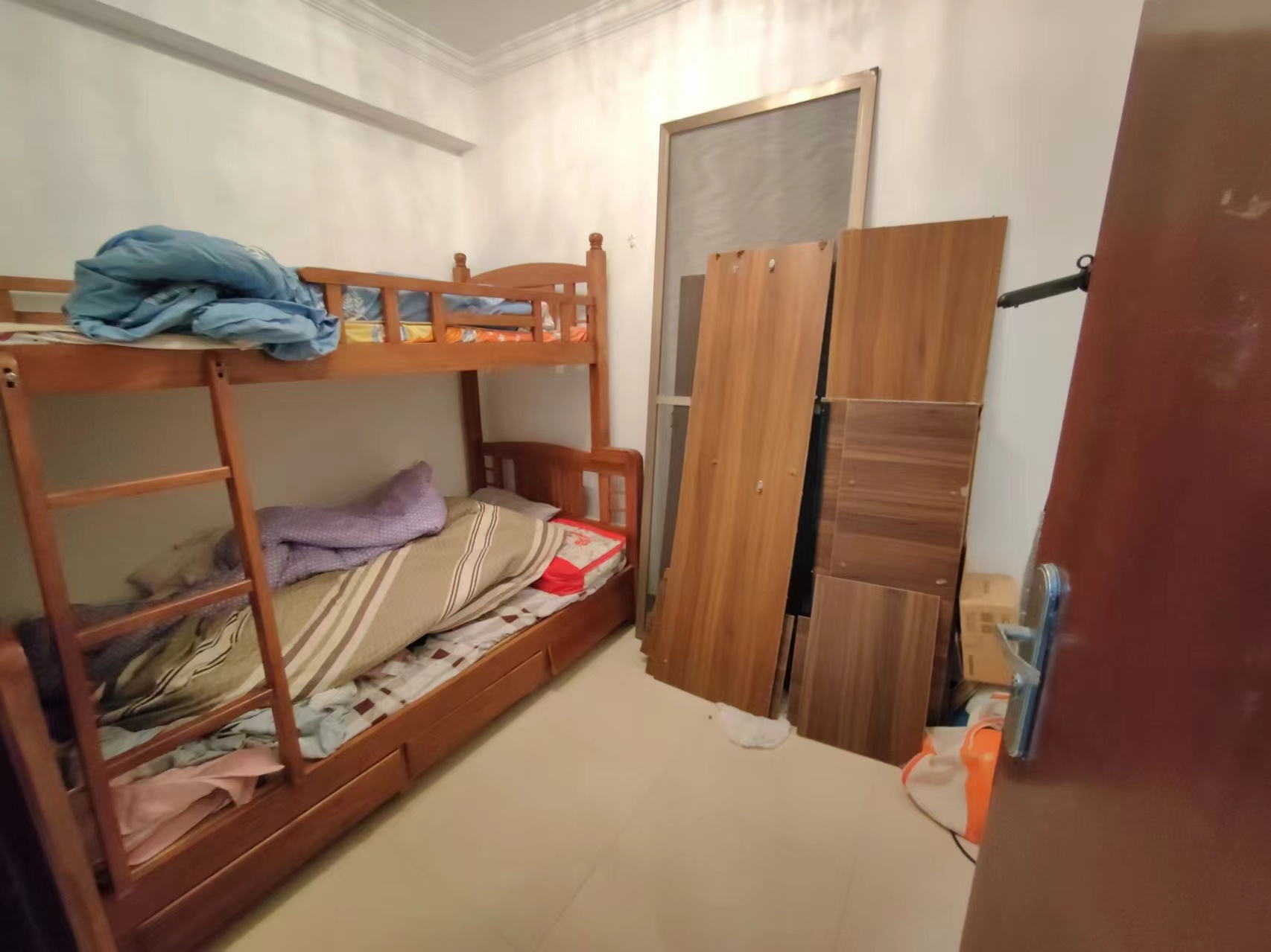 金山广场  3室2厅1卫   2500.00元/月室内图