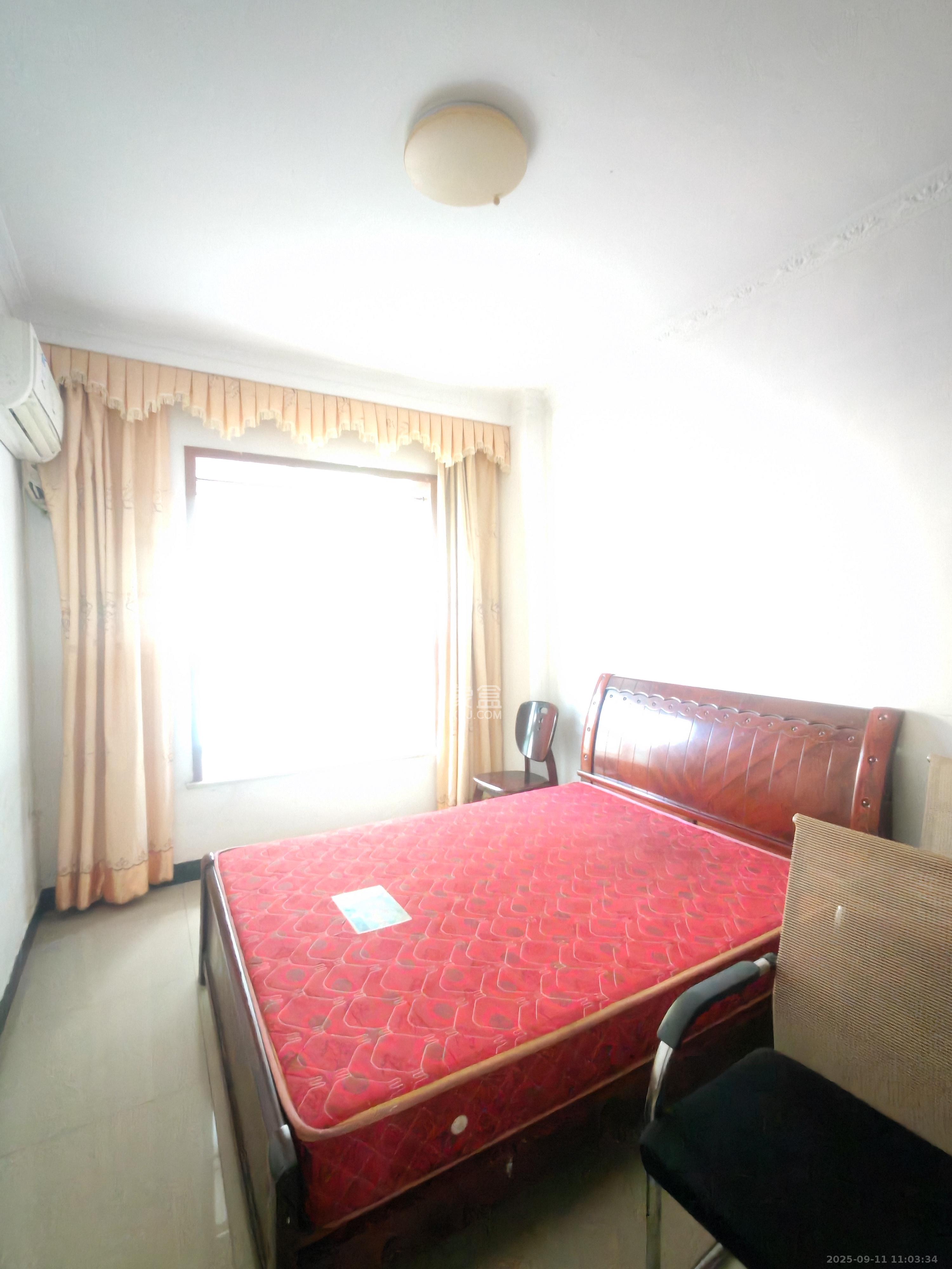 东城名苑  3室2厅2卫    1500.0元/月室内图