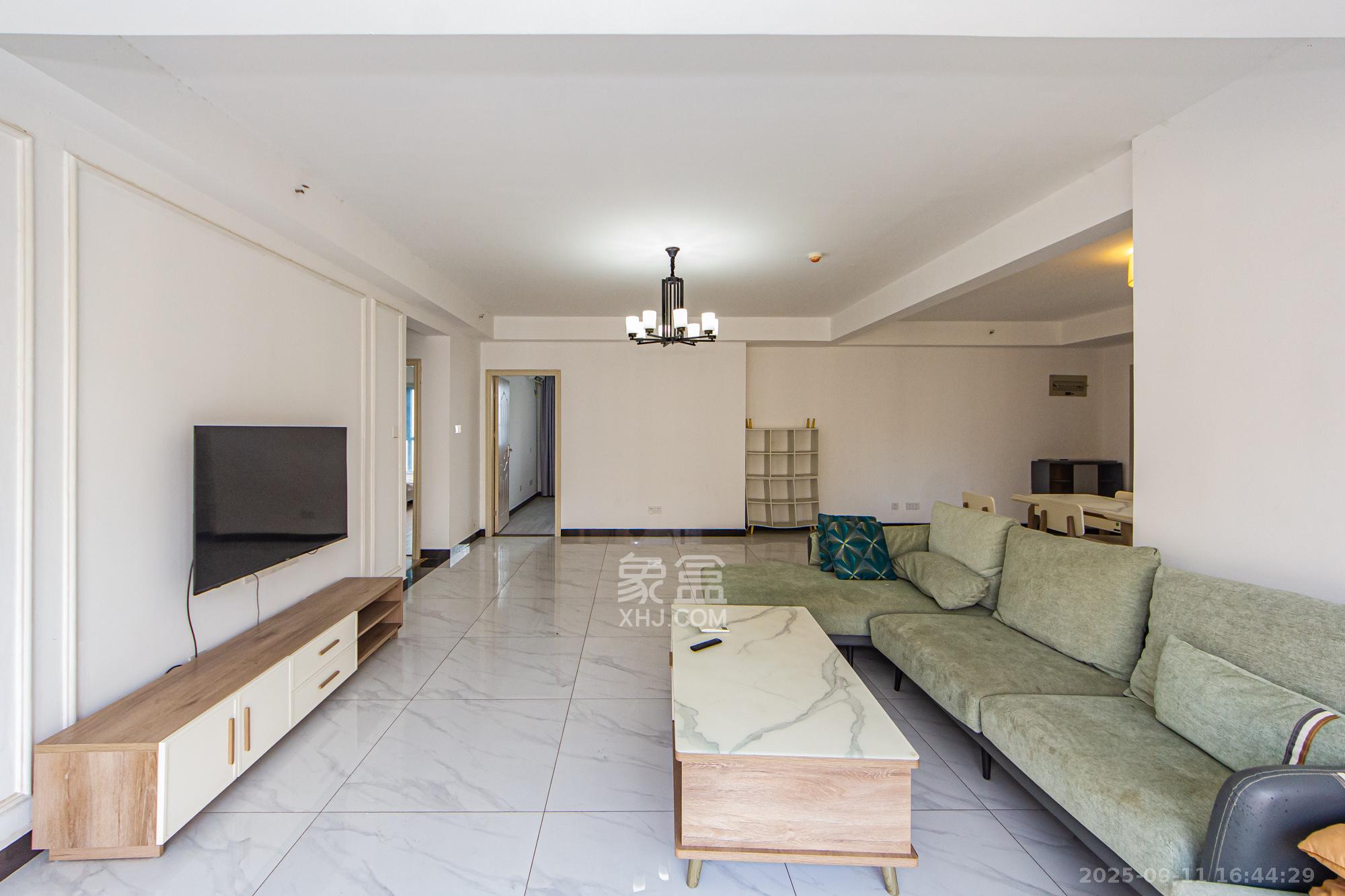 北辰三角洲C3区  4室2厅2卫    3800.0元/月 北辰三角洲C3区  4室2厅2卫    3800.0元/月室内图