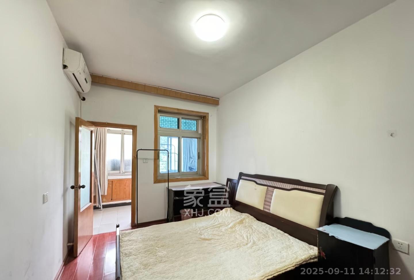 三印宿舍 3室2厅1卫 1350.0元/月 三印宿舍 3室2厅1卫 1350.0元/月室内图