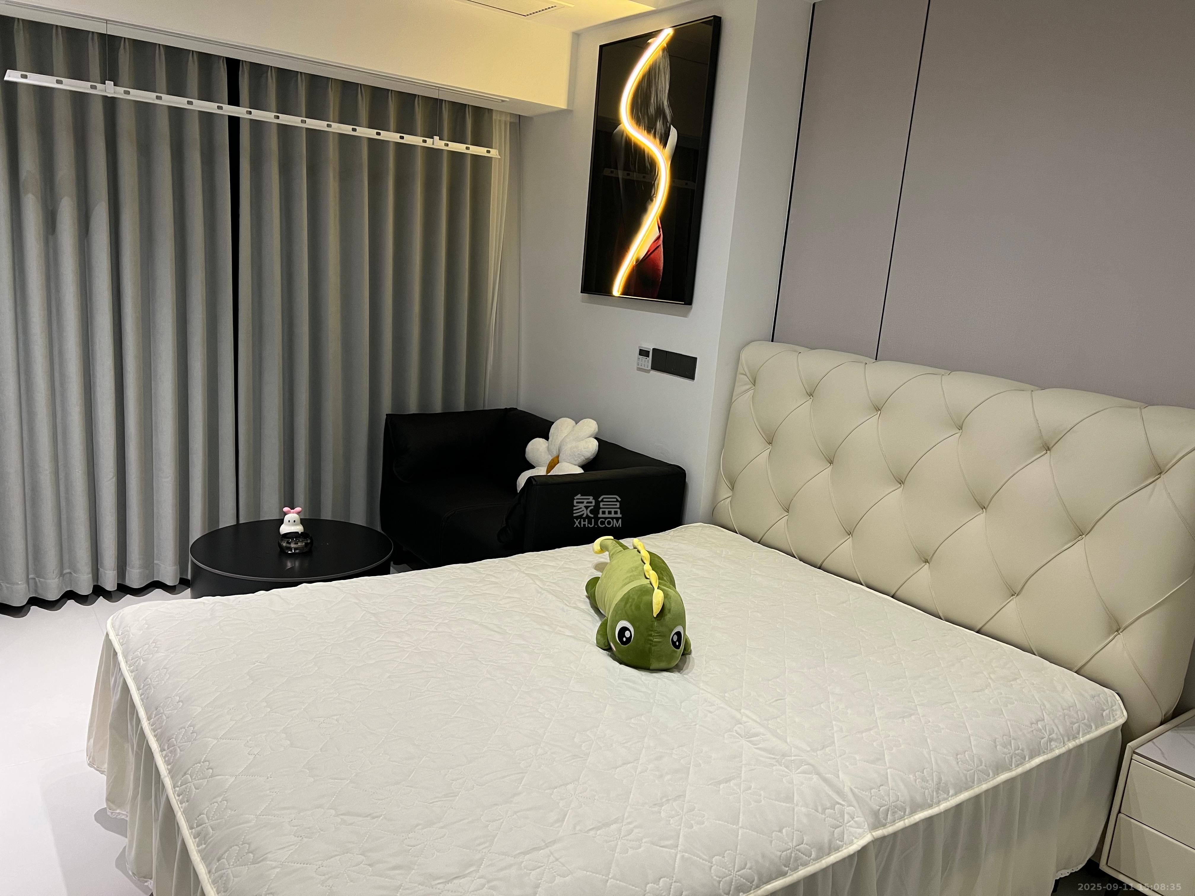 华润置地中心 1室1厅1卫 2500.0元/月 华润置地中心 1室1厅1卫 2500.0元/月小区图