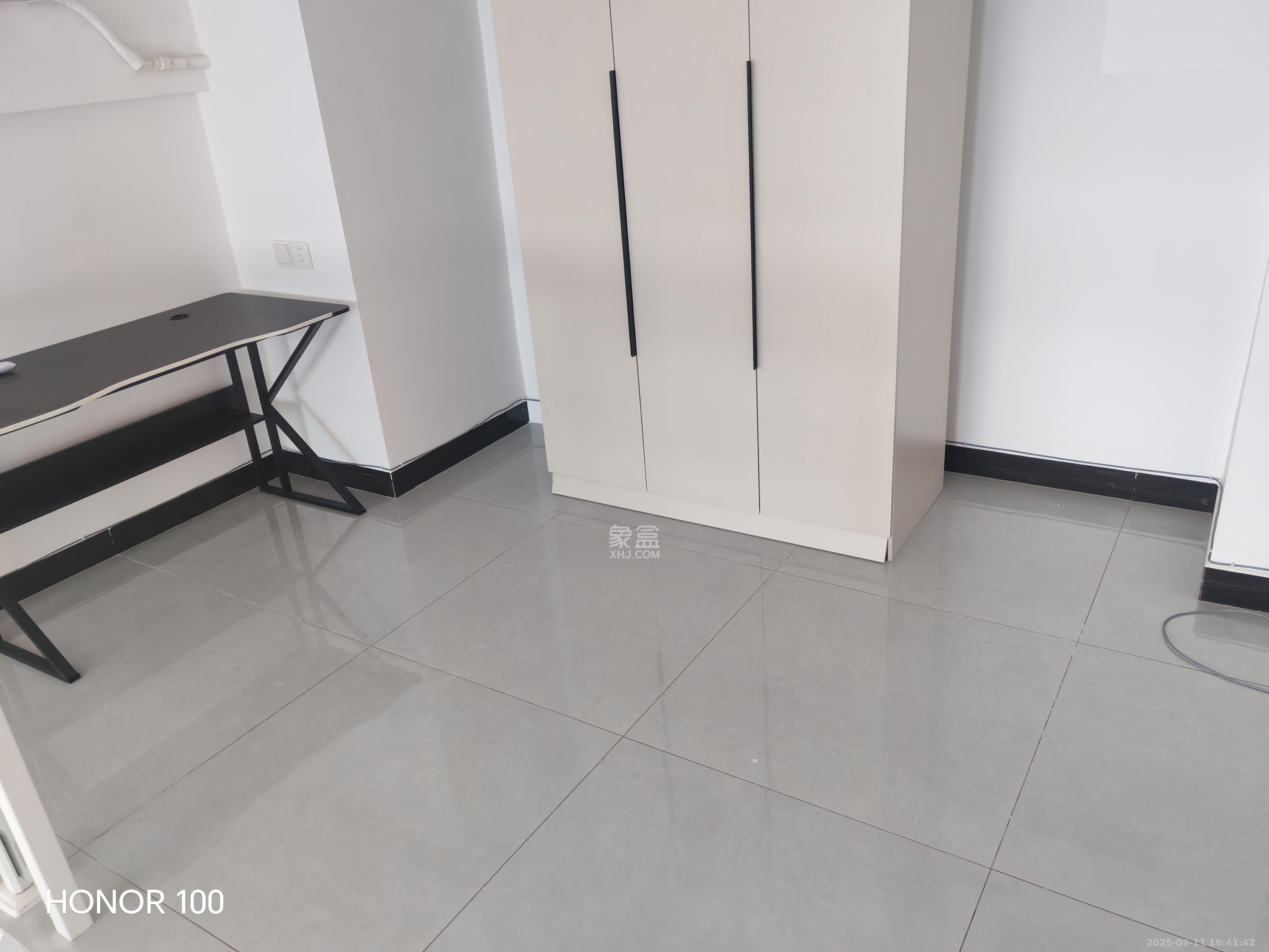 恒大珺悦府  2室1厅1卫    2400.0元/月室内图