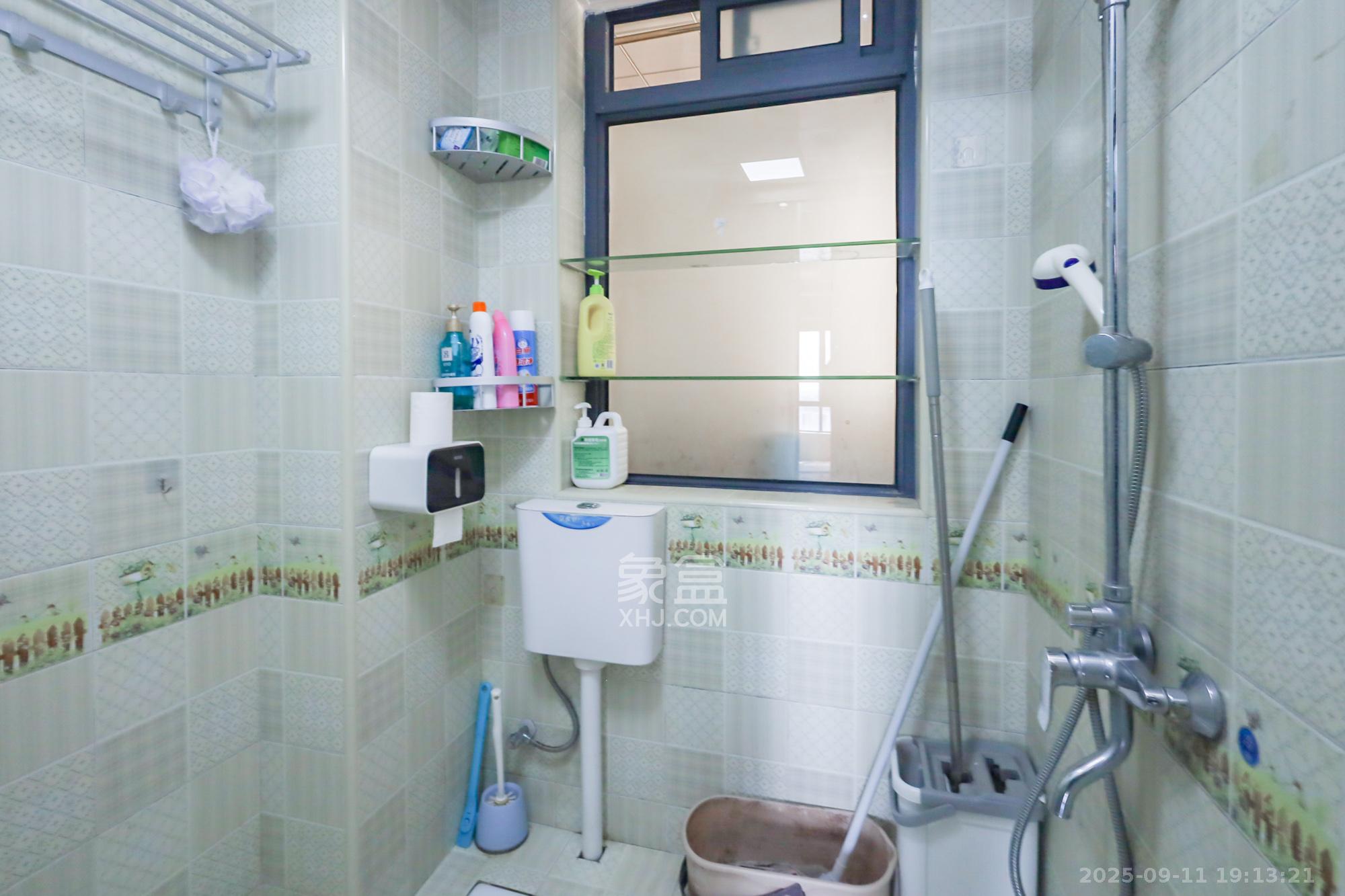 兰亭都荟（璟峰苑）  3室2厅1卫    110.0万卫生间