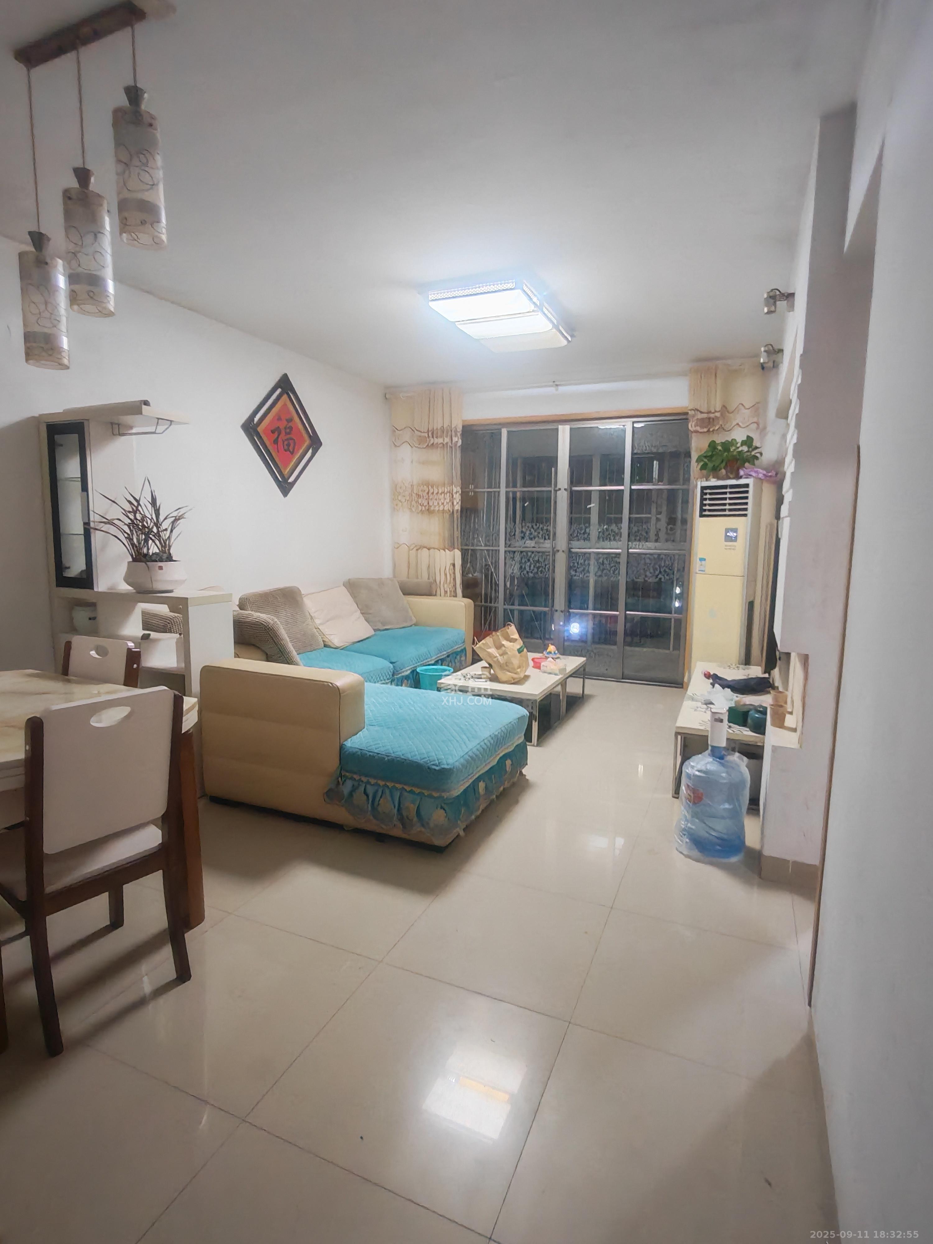 德润园 2室2厅1卫 2000.0元/月 德润园 2室2厅1卫 2000.0元/月室内图