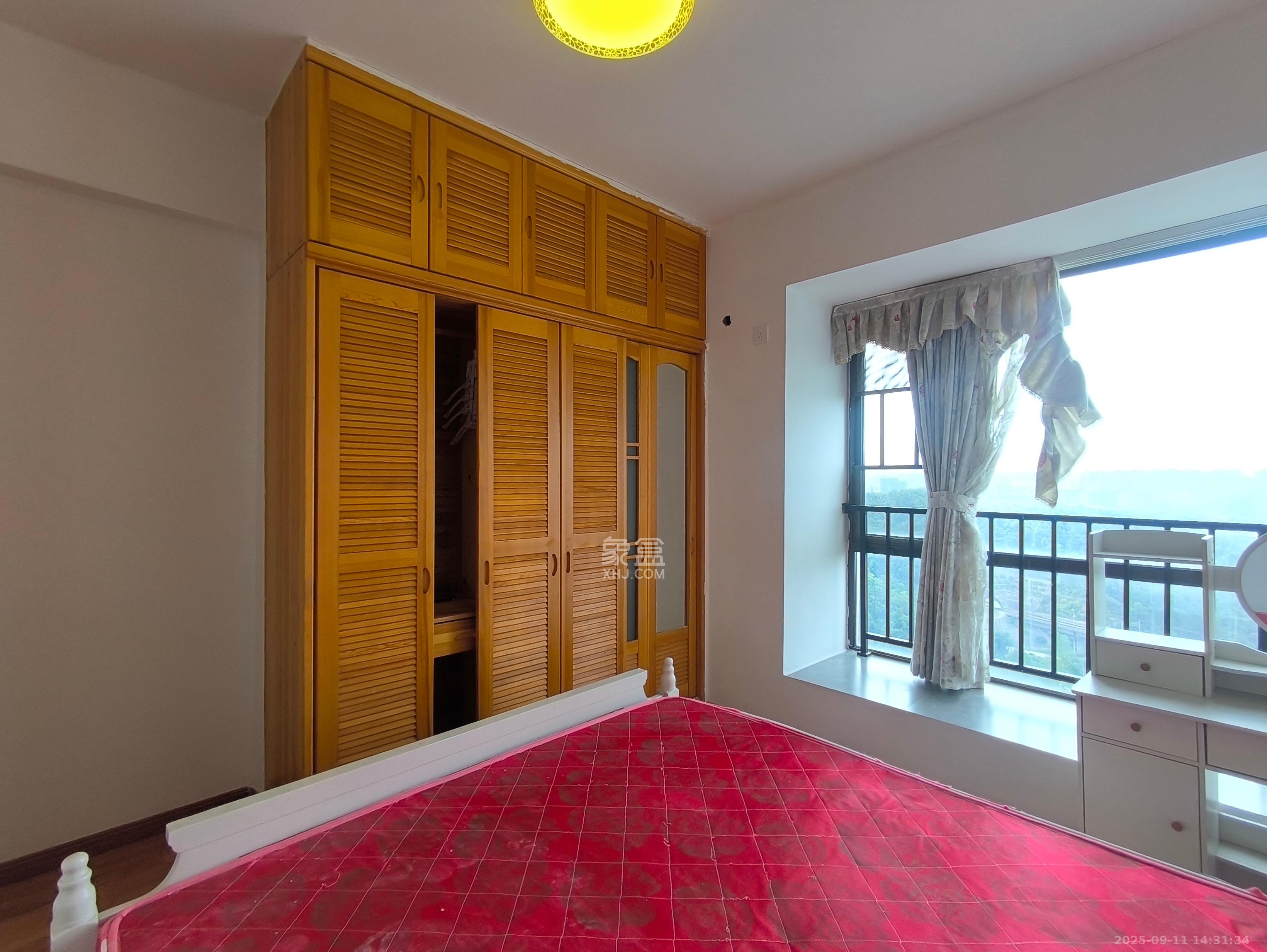 湖南报业文化城(米地亚家园) 3室2厅1卫 1800.0元/月 湖南报业文化城(米地亚家园) 3室2厅1卫 1800.0元/月室内图