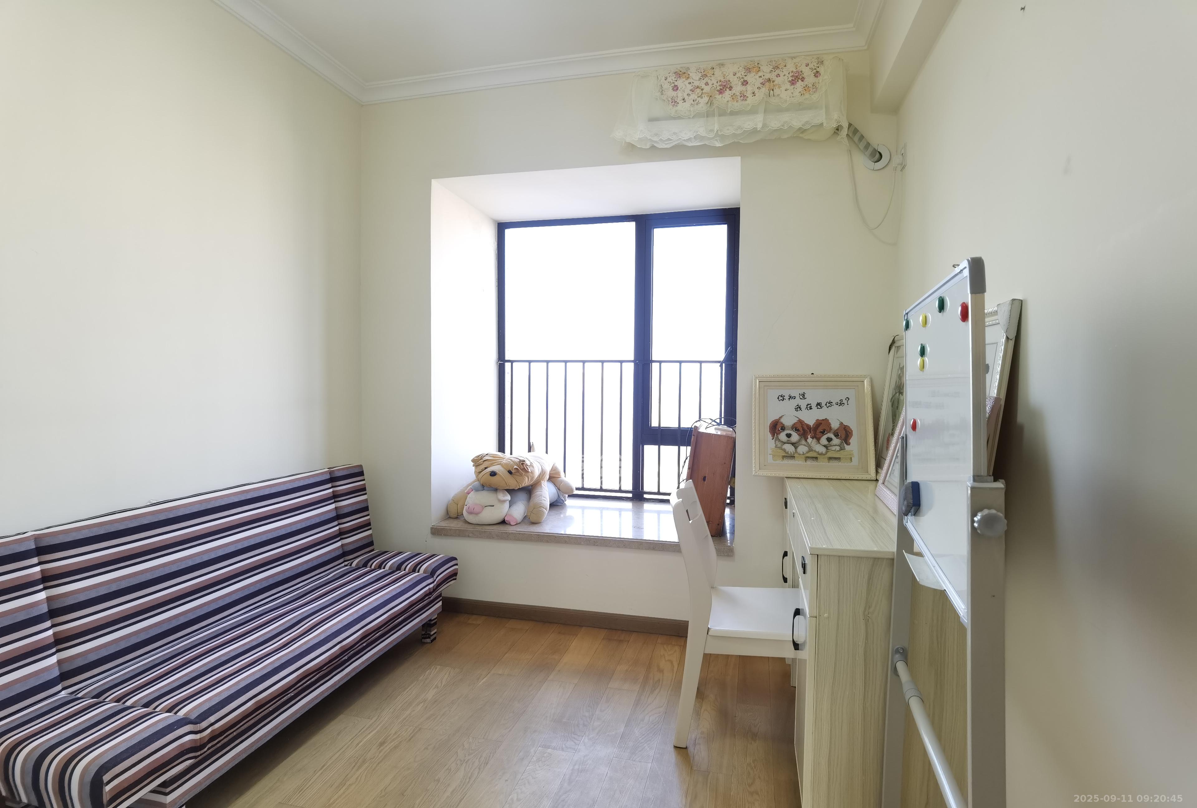 时代倾城一期 3室2厅2卫 2000.0元/月 时代倾城一期 3室2厅2卫 2000.0元/月室内图