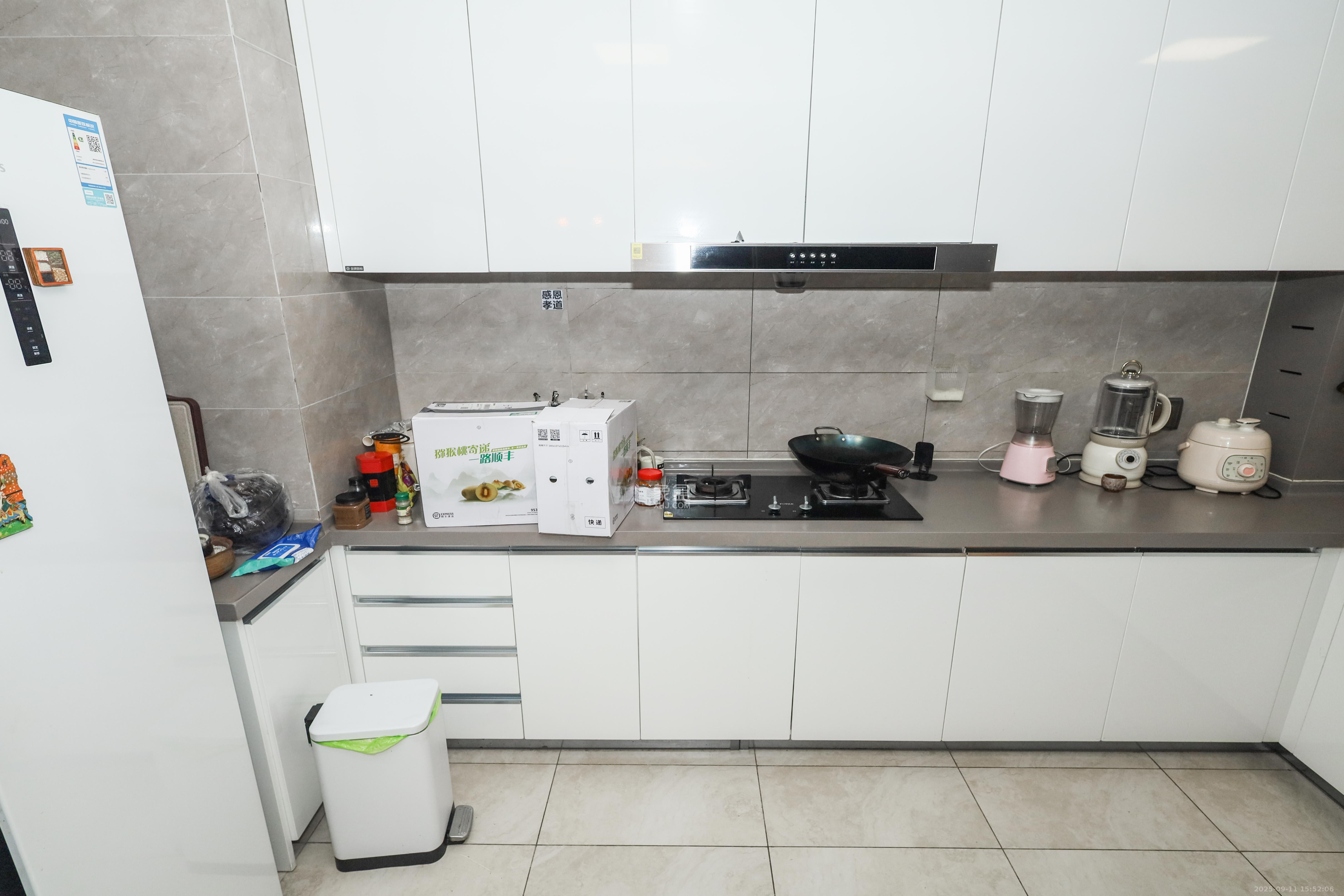 梅溪华府(新城金茂梦想华府) 4室2厅2卫 318.0万 梅溪华府(新城金茂梦想华府) 4室2厅2卫 318.0万厨房