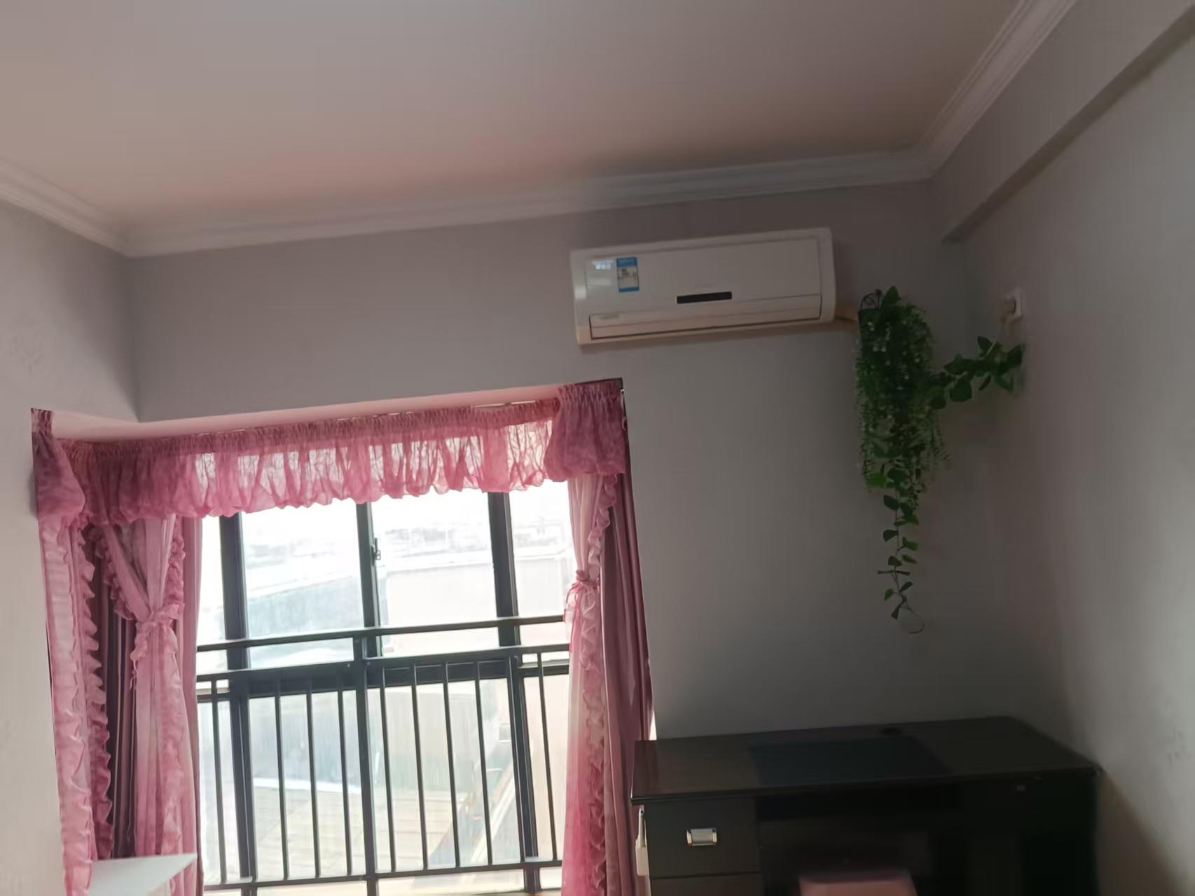 M国际 1室1厅1卫 1300.0元/月 M国际 1室1厅1卫 1300.0元/月室内图