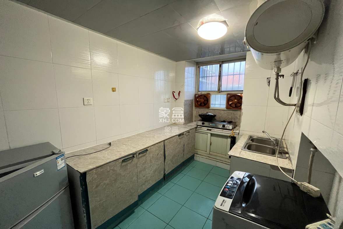 市直属机关宿舍 2室1厅1卫 1200.00元/月 市直属机关宿舍 2室1厅1卫 1200.00元/月室内图