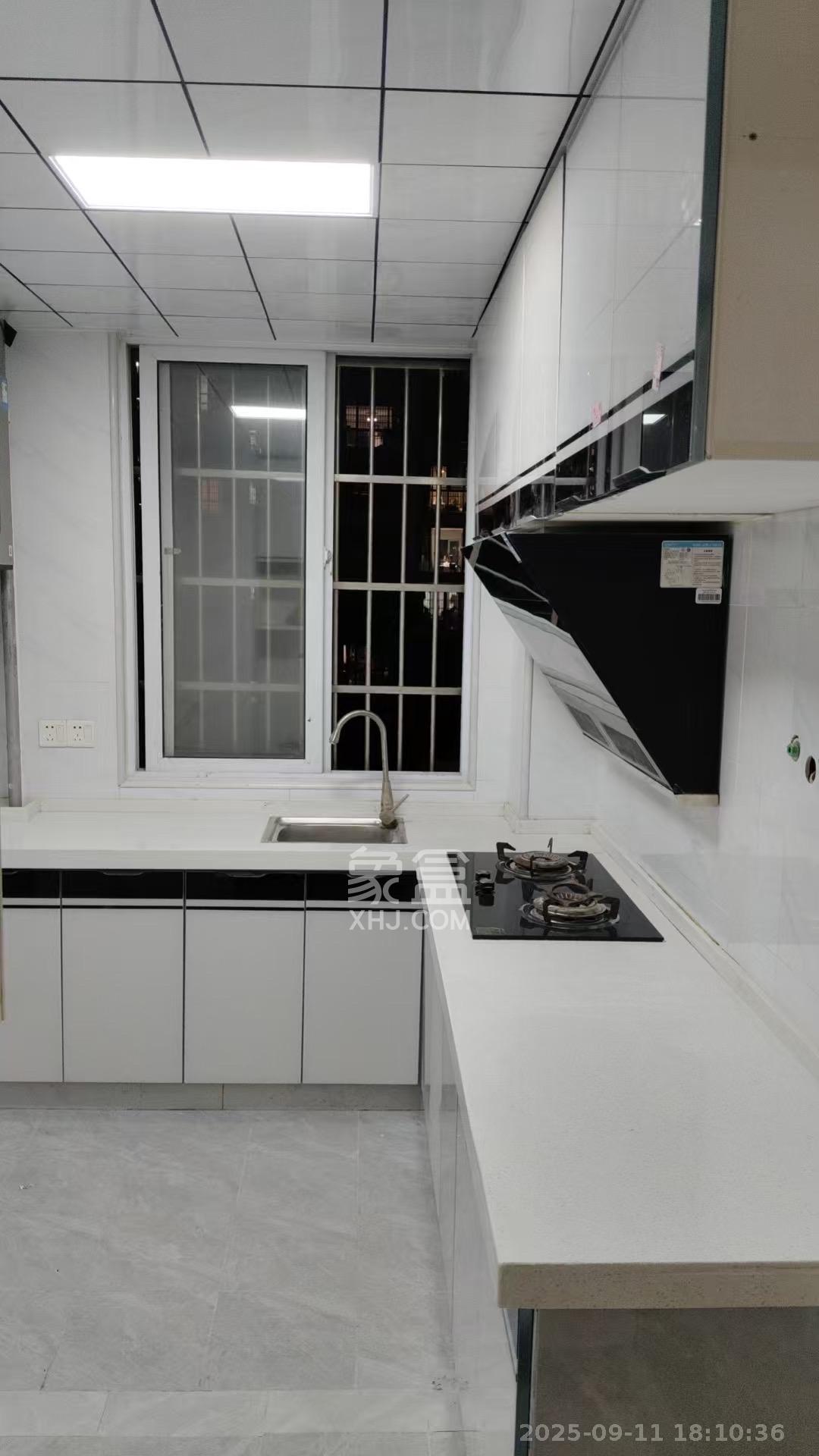 星城新宇川河苑 4室1厅1卫 2500.0元/月 星城新宇川河苑 4室1厅1卫 2500.0元/月室内图