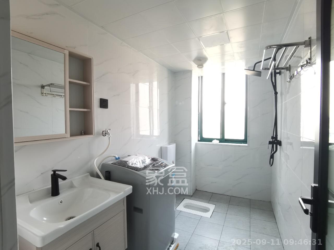 盛德碧瑞庭  3室2厅2卫    2400.0元/月室内图