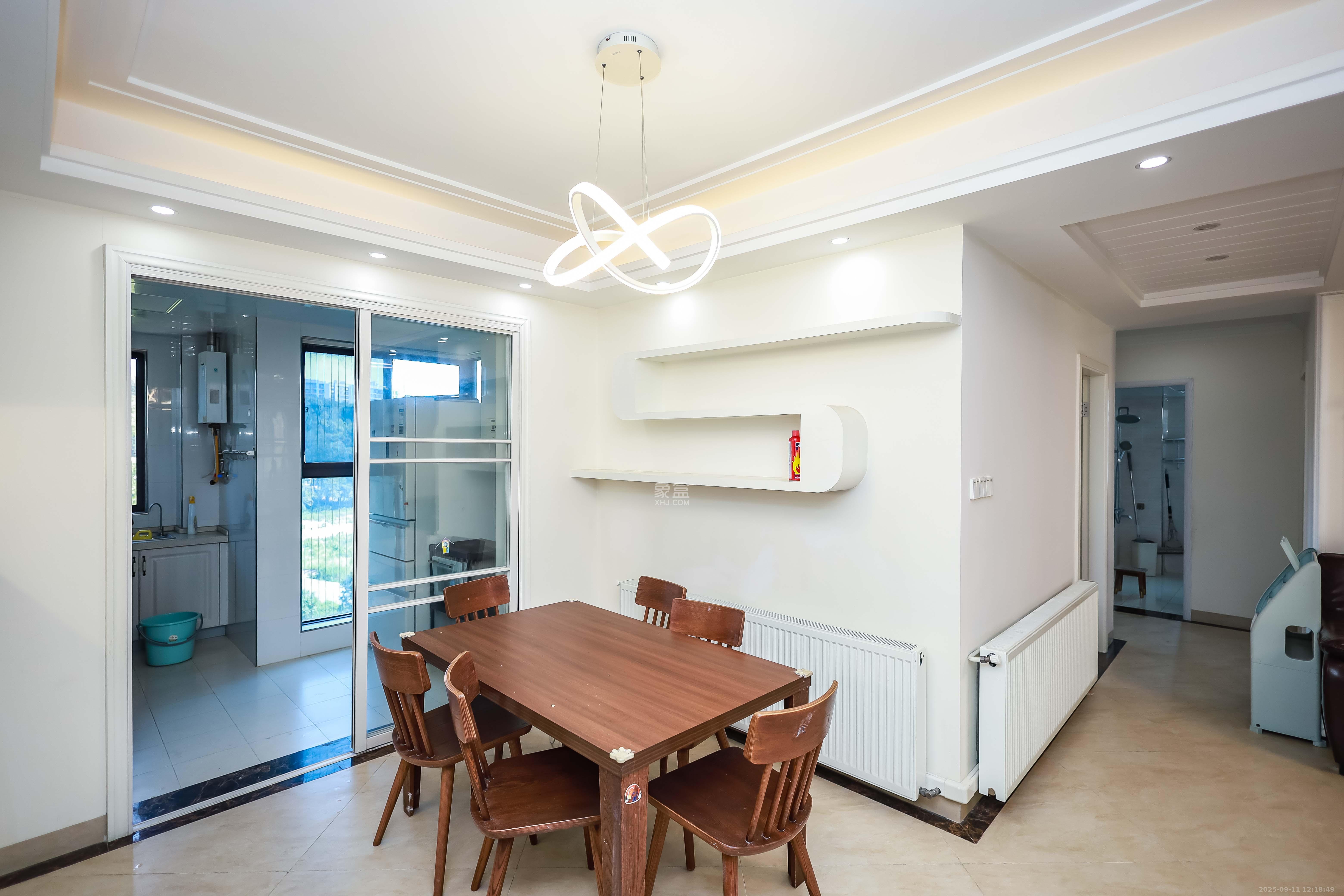 奥克斯缔壹城  3室2厅2卫    110.0万 奥克斯缔壹城  3室2厅2卫    110.0万客厅