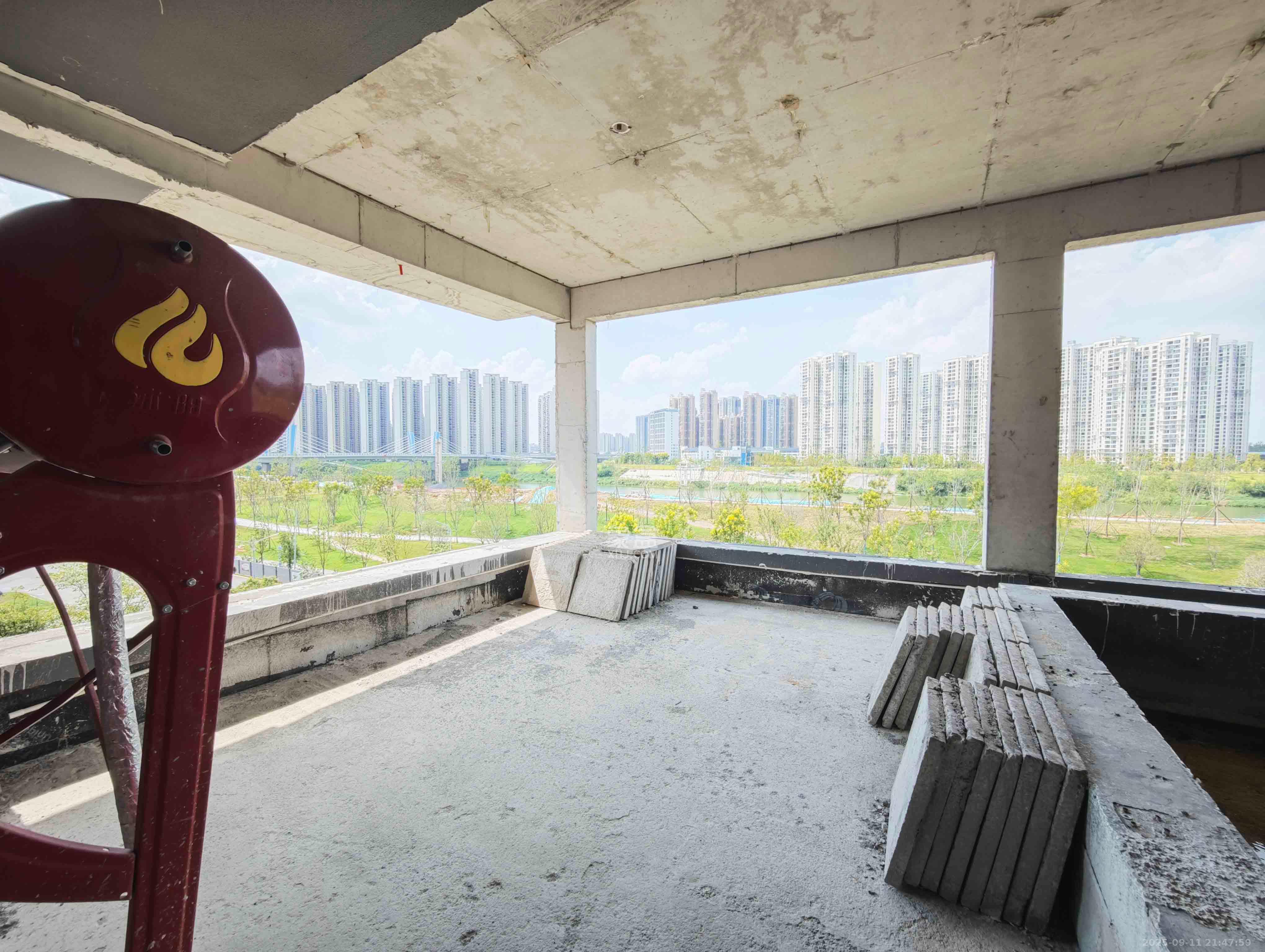 新城明昱东方 6室2厅3卫 408.0万 新城明昱东方 6室2厅3卫 408.0万其他