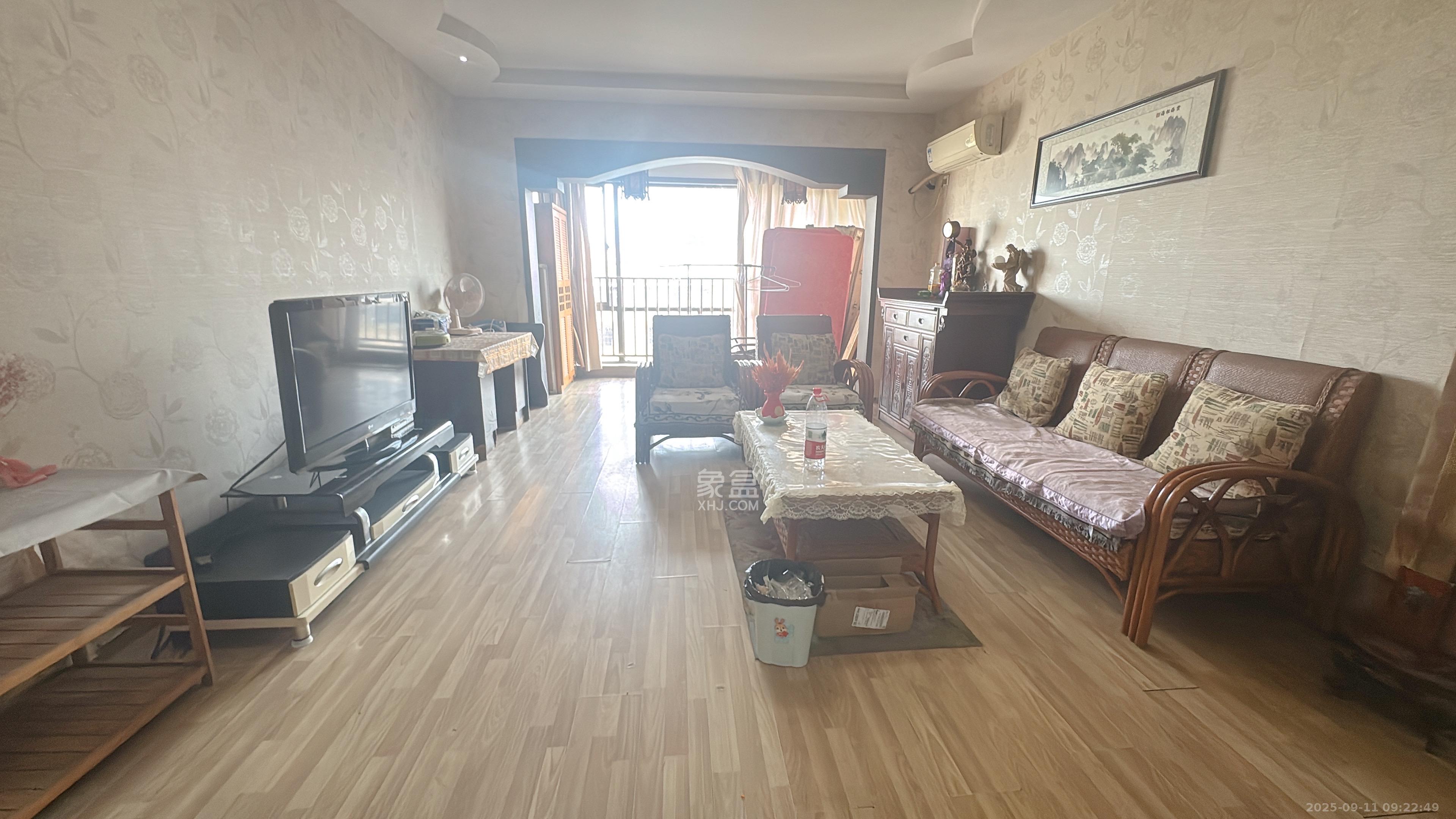 欧陆经典  3室2厅1卫    3100.0元/月 欧陆经典  3室2厅1卫    3100.0元/月