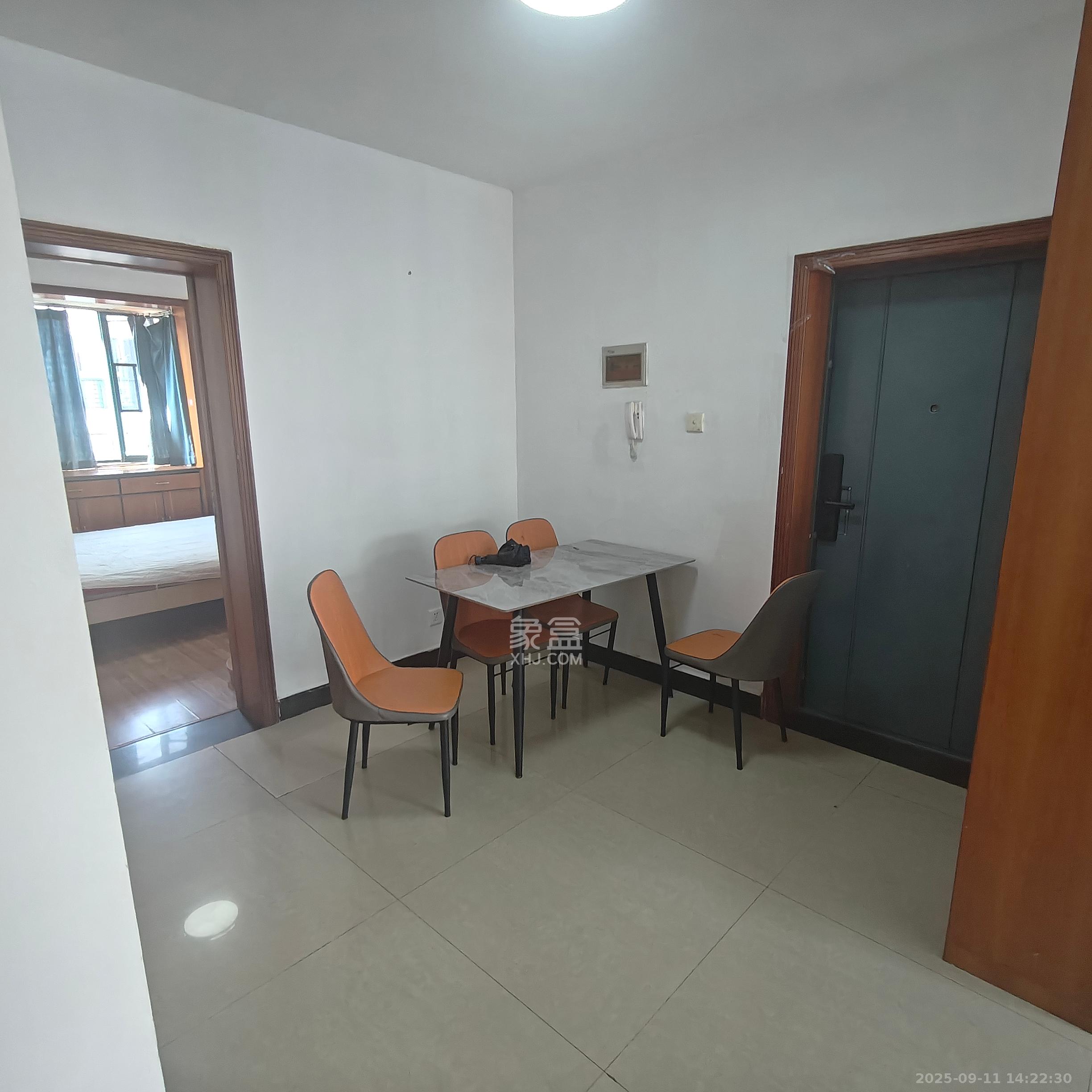 东方新城  3室1厅1卫    2299.0元/月 东方新城  3室1厅1卫    2299.0元/月室内图