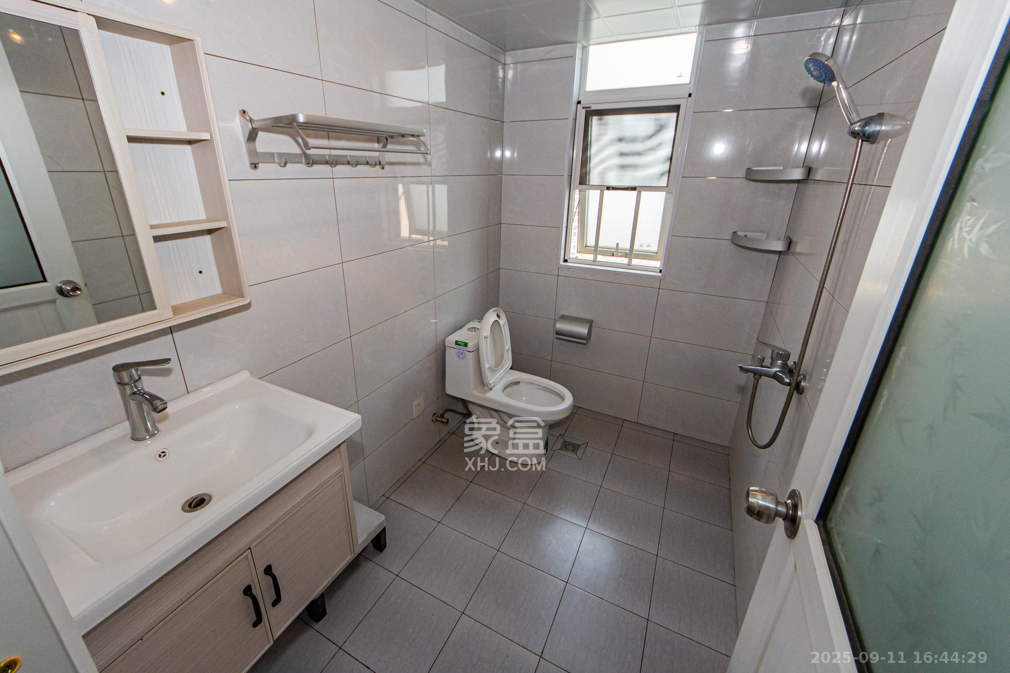 北辰三角洲C3区  4室2厅2卫    3800.0元/月 北辰三角洲C3区  4室2厅2卫    3800.0元/月室内图