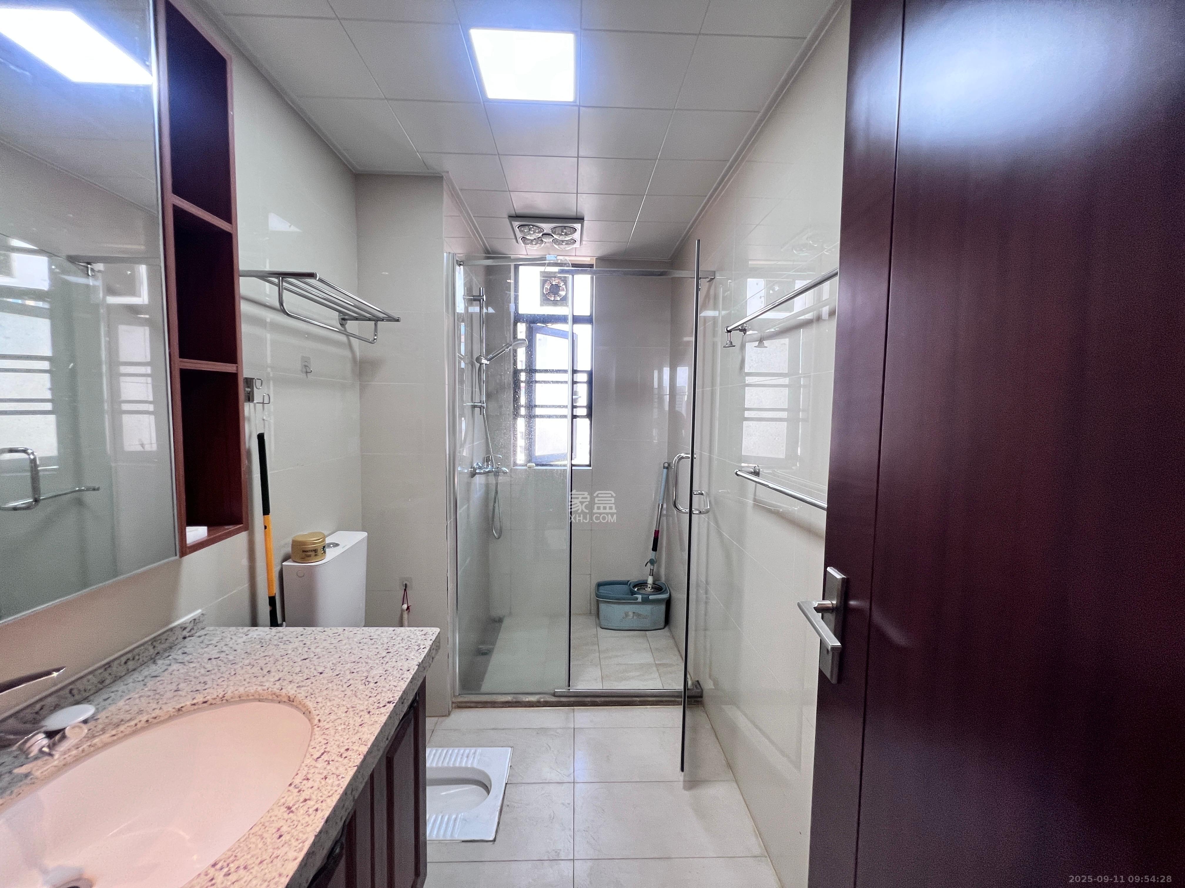 珠江郦城公园1号 3室2厅2卫 2900.0元/月 珠江郦城公园1号 3室2厅2卫 2900.0元/月室内图