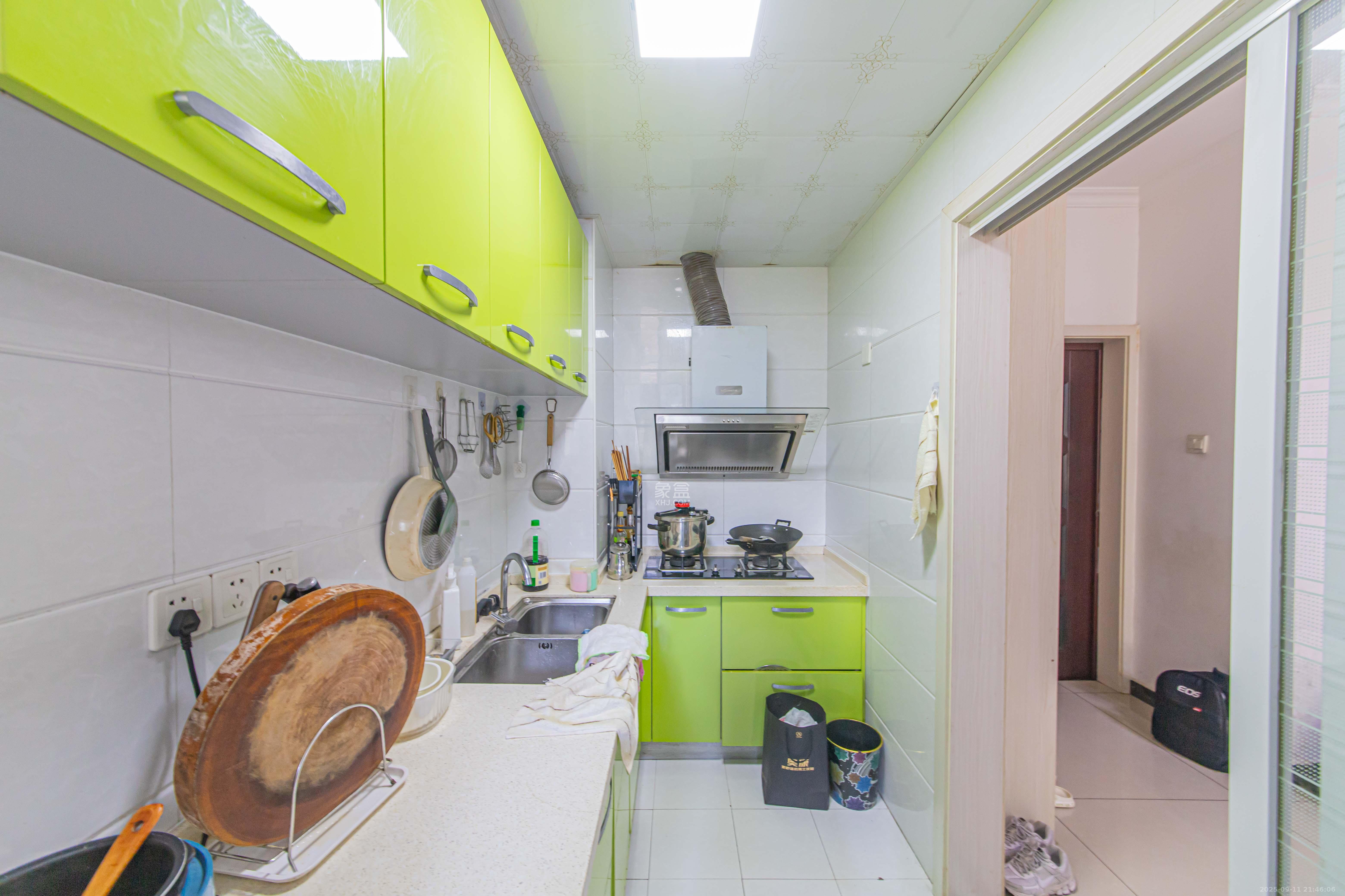 中信文化广场(中信新城二期)  2室2厅1卫    53.0万 中信文化广场(中信新城二期)  2室2厅1卫    53.0万厨房