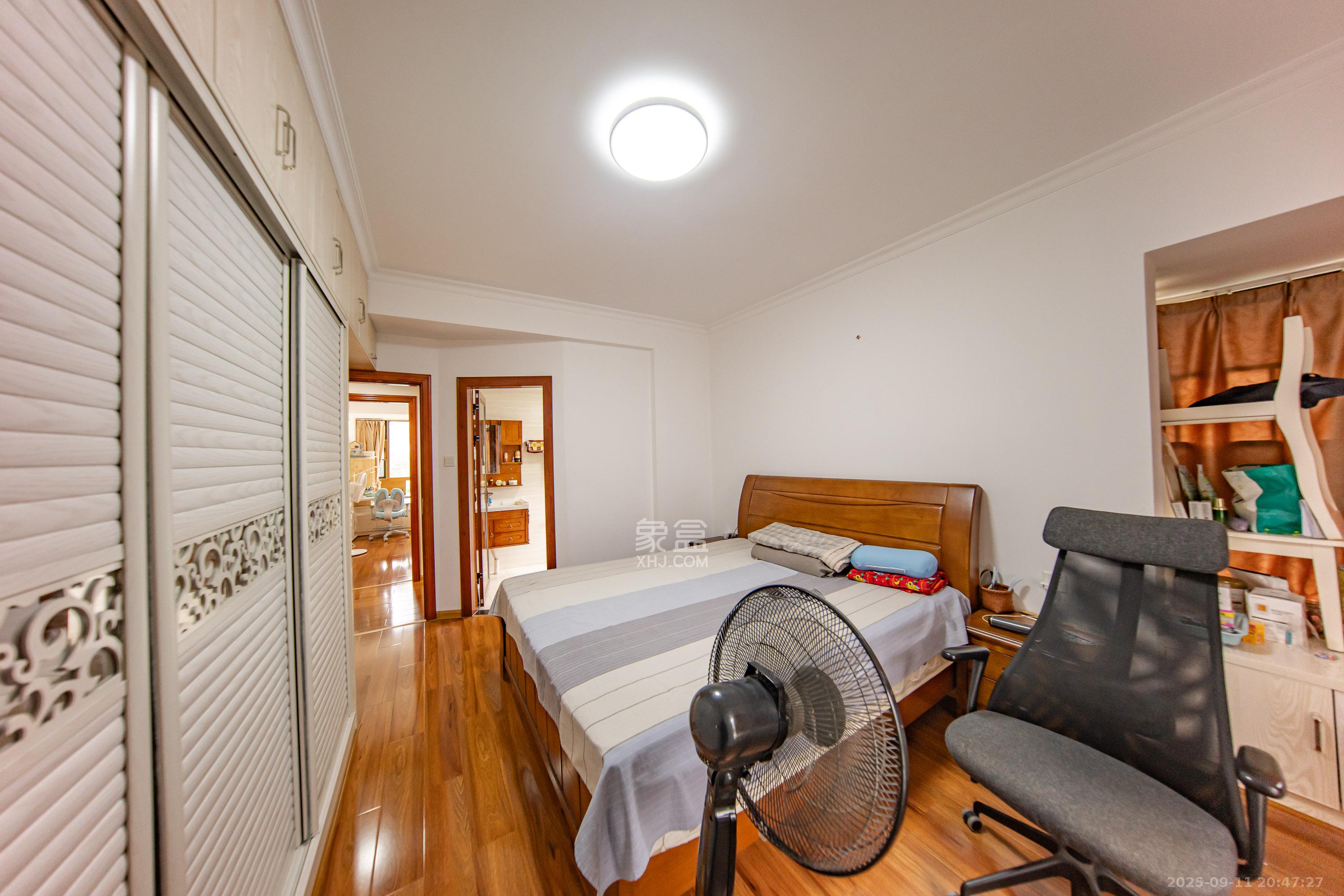 锑都家园 3室2厅2卫 67.0万 锑都家园 3室2厅2卫 67.0万卧室