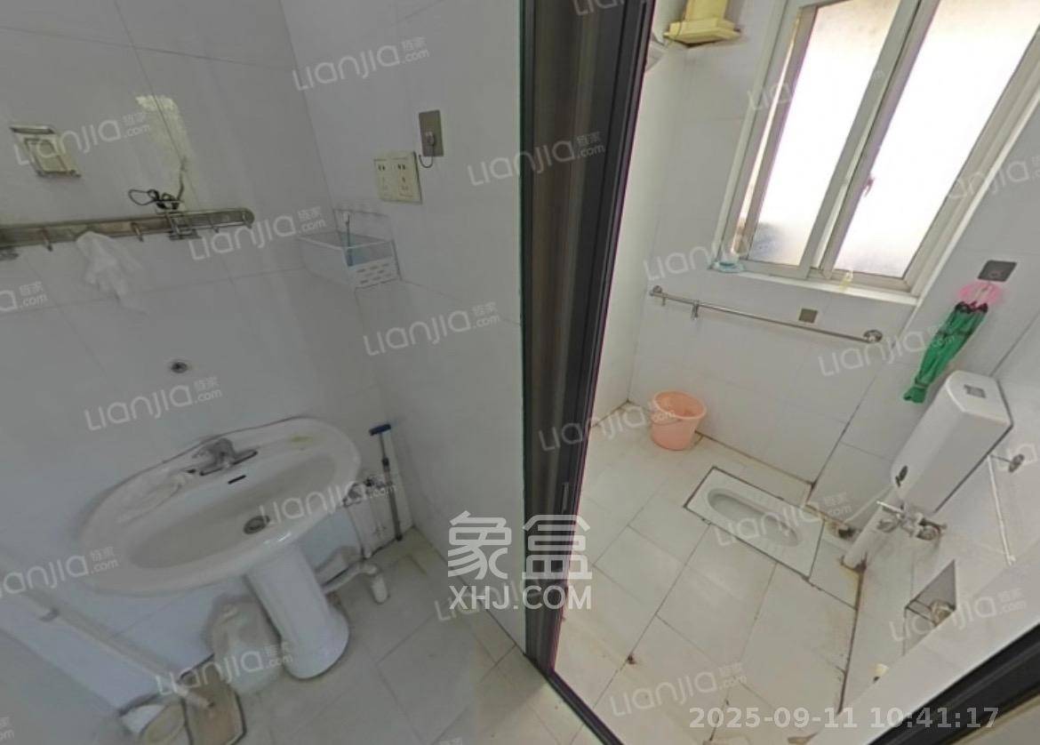 东岸锦城(东方人家) 3室2厅1卫 1900.0元/月 东岸锦城(东方人家) 3室2厅1卫 1900.0元/月室内图