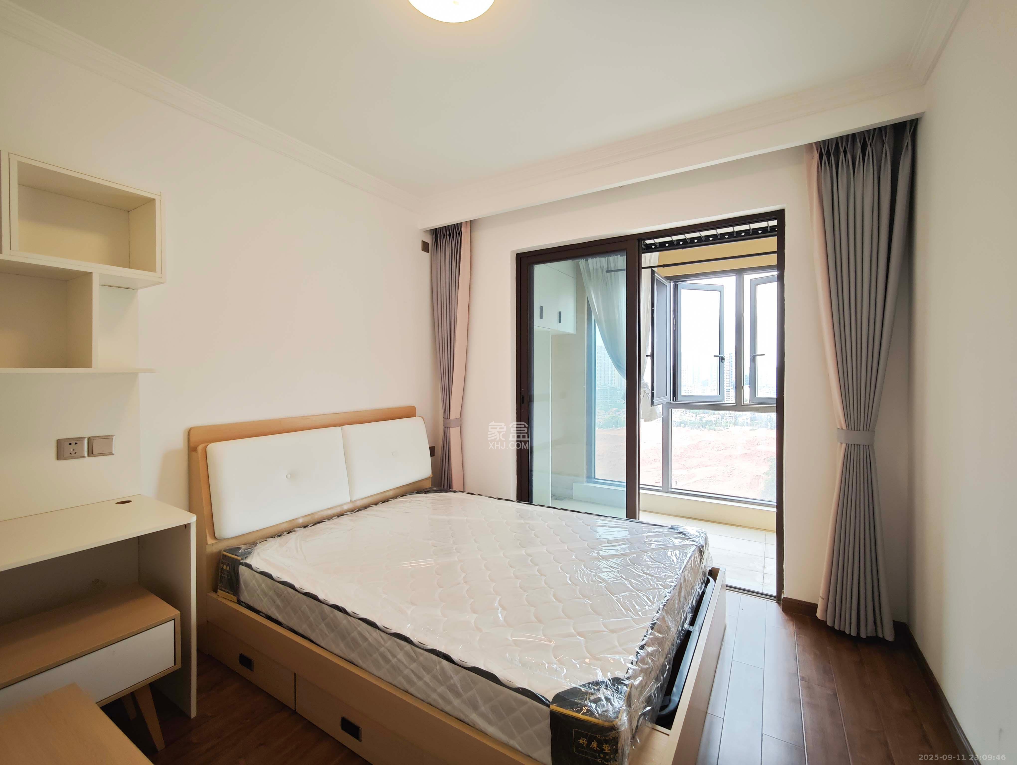 奥园誉景华府 3室2厅2卫 96.8万 奥园誉景华府 3室2厅2卫 96.8万卧室