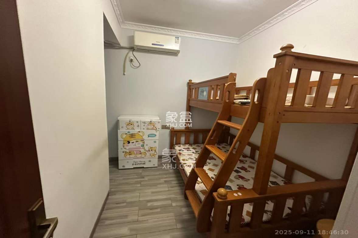 恒大华府  4室2厅1卫    3600.0元/月 恒大华府  4室2厅1卫    3600.0元/月室内图