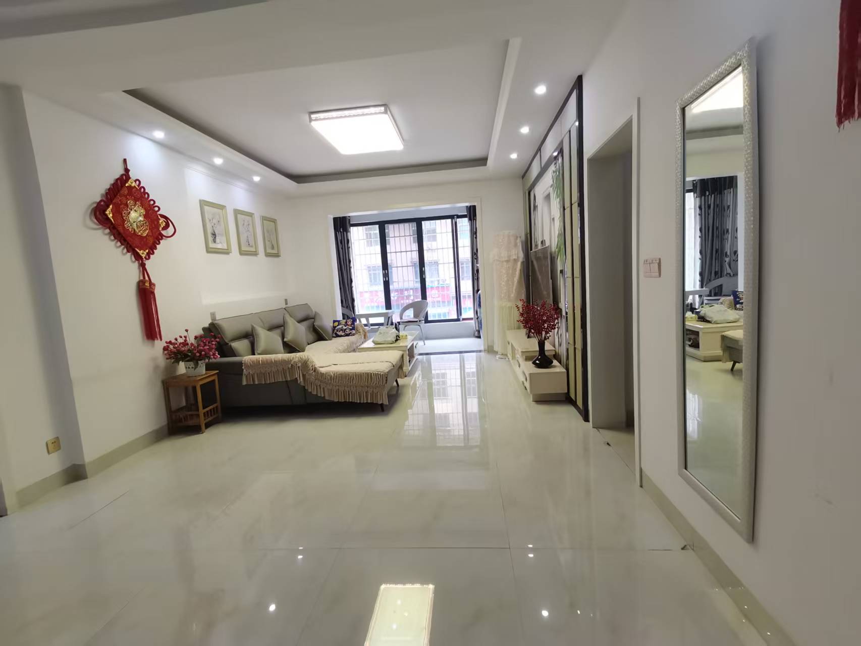 华府世家 2室2厅1卫 48.8万 华府世家 2室2厅1卫 48.8万室内图