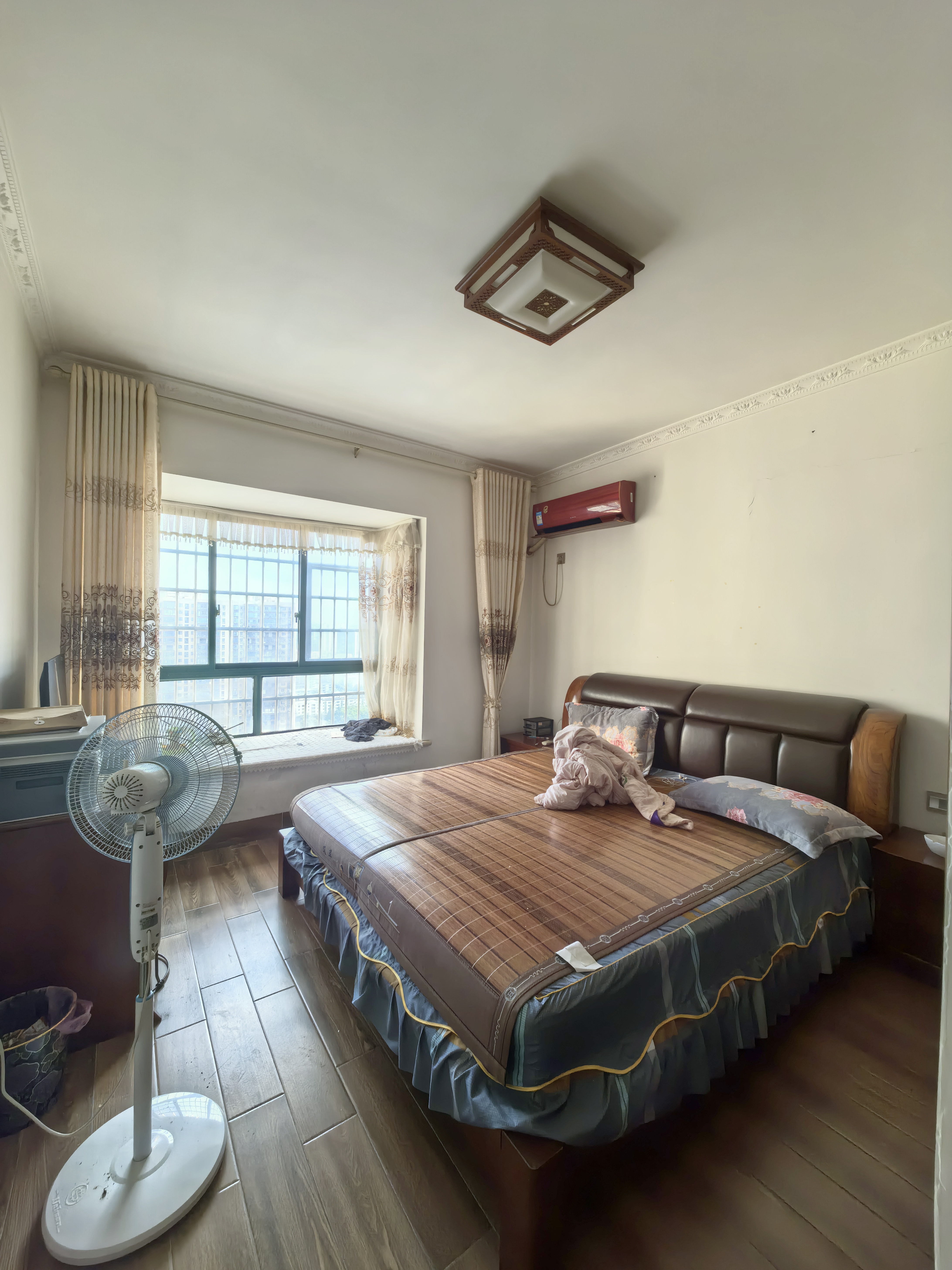 上尚城 5室2厅2卫 102.8万 上尚城 5室2厅2卫 102.8万客厅