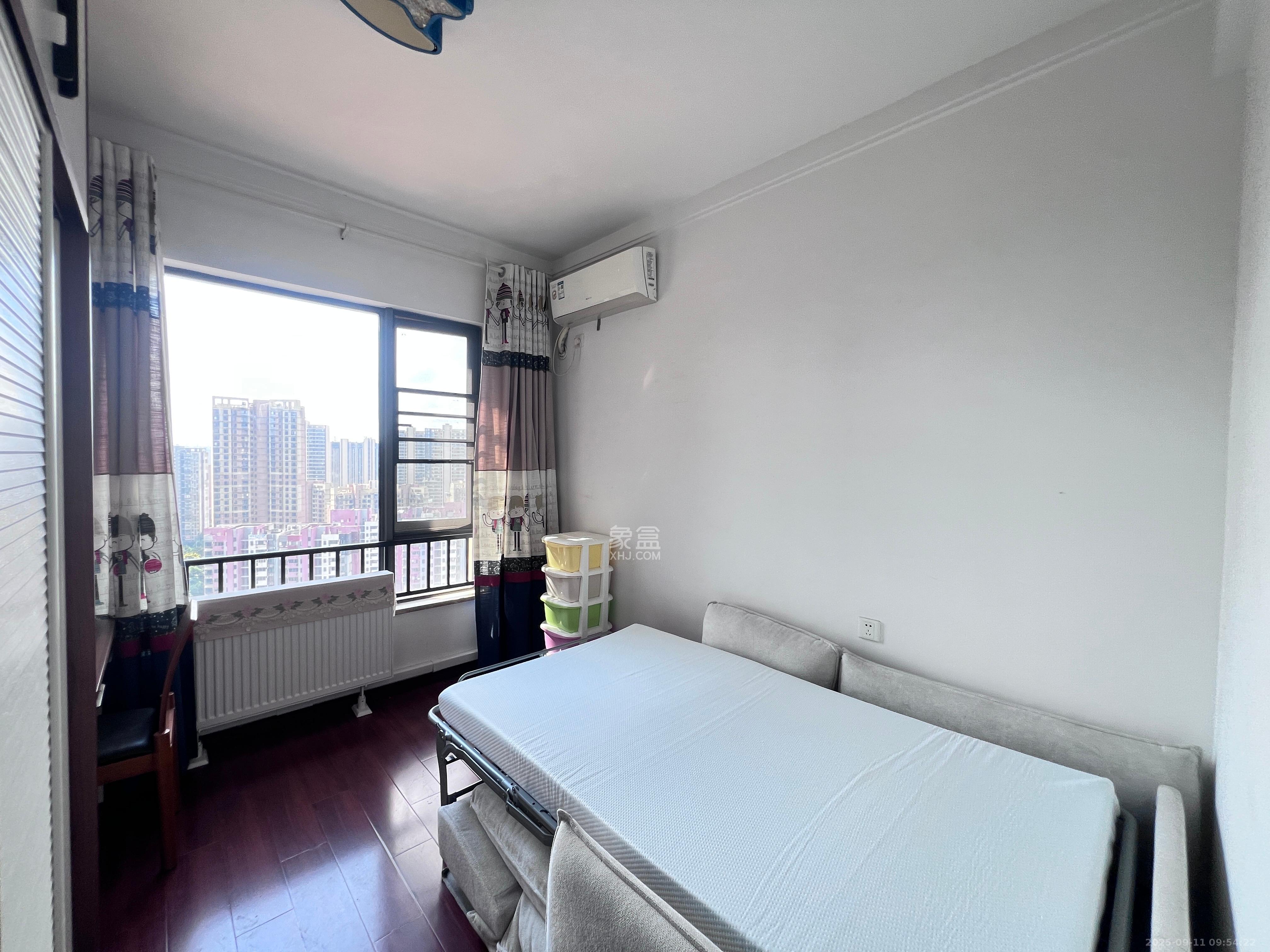 珠江郦城公园1号 3室2厅2卫 2900.0元/月 珠江郦城公园1号 3室2厅2卫 2900.0元/月室内图