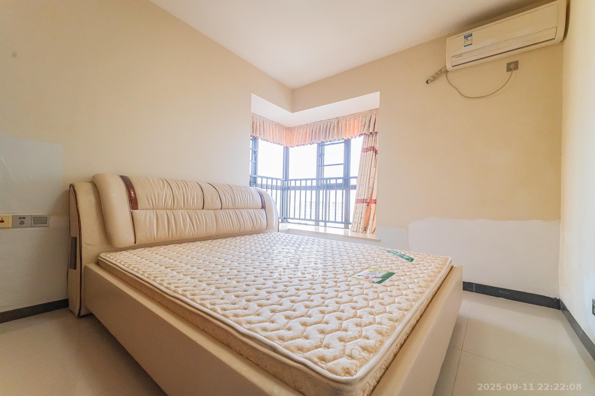 水岸世景  2室1厅1卫    62.0万卧室