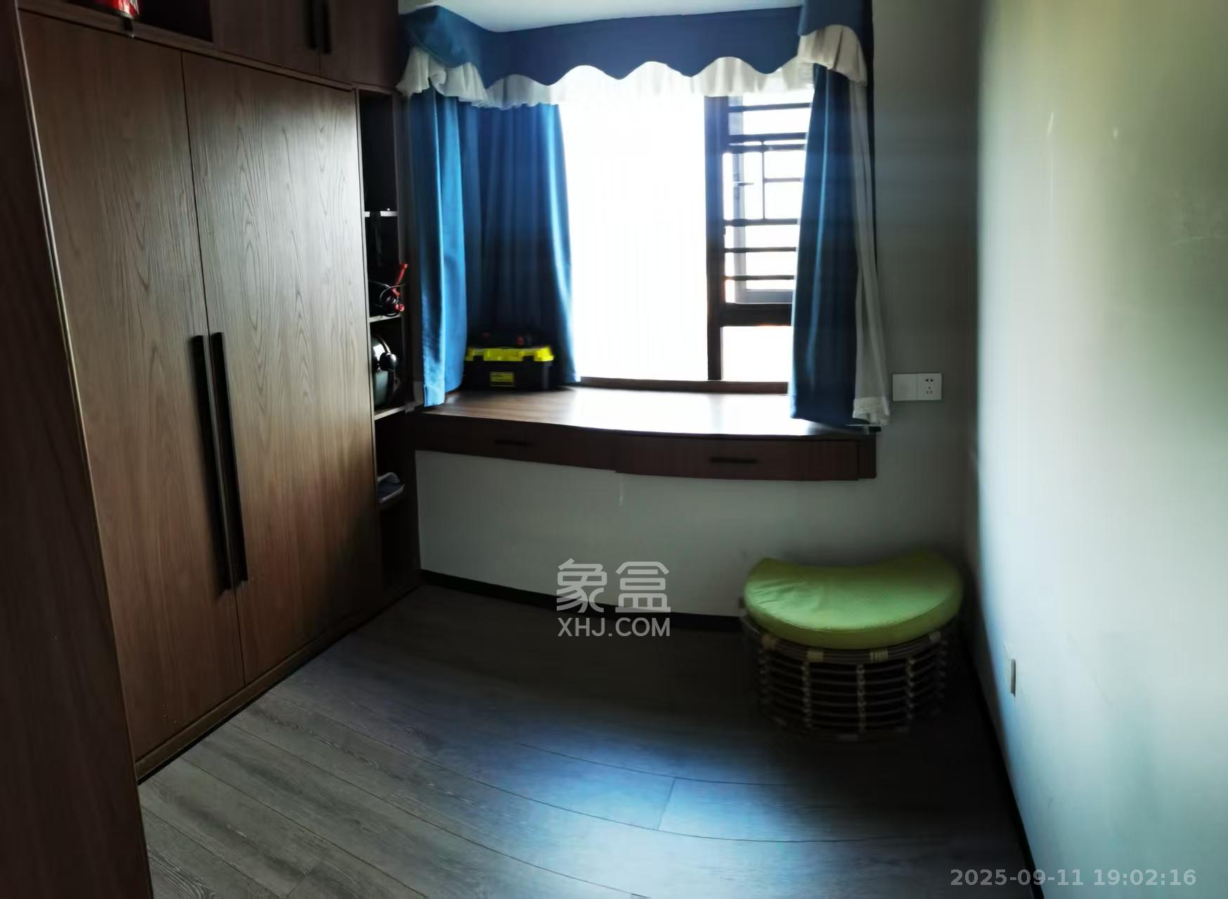 保利大都汇一期、二期 4室2厅2卫 3500.0元/月 保利大都汇一期、二期 4室2厅2卫 3500.0元/月室内图