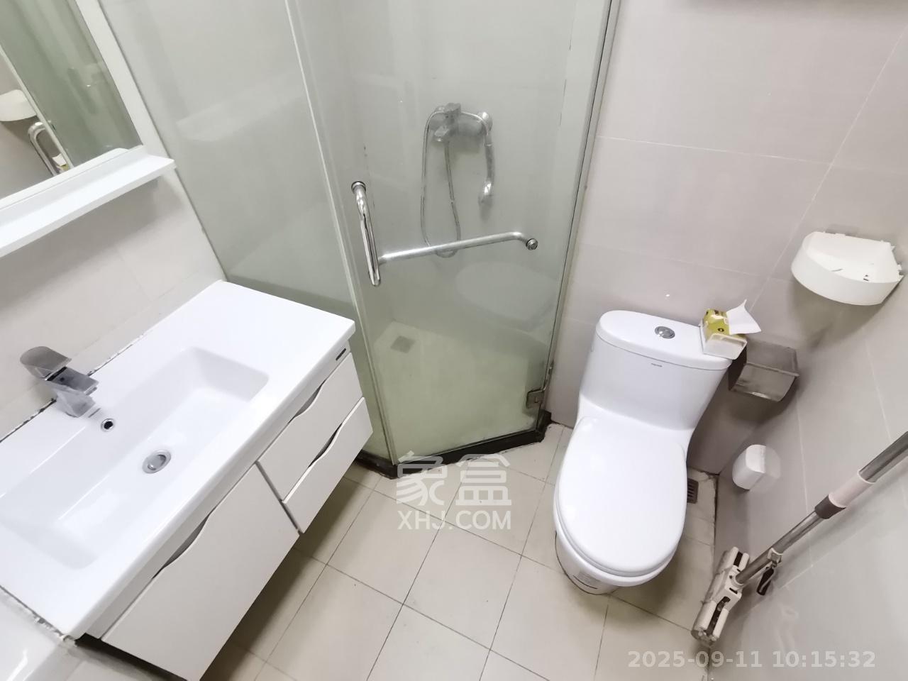 梅溪鑫苑名家  1室1厅1卫   1350.00元/月室内图