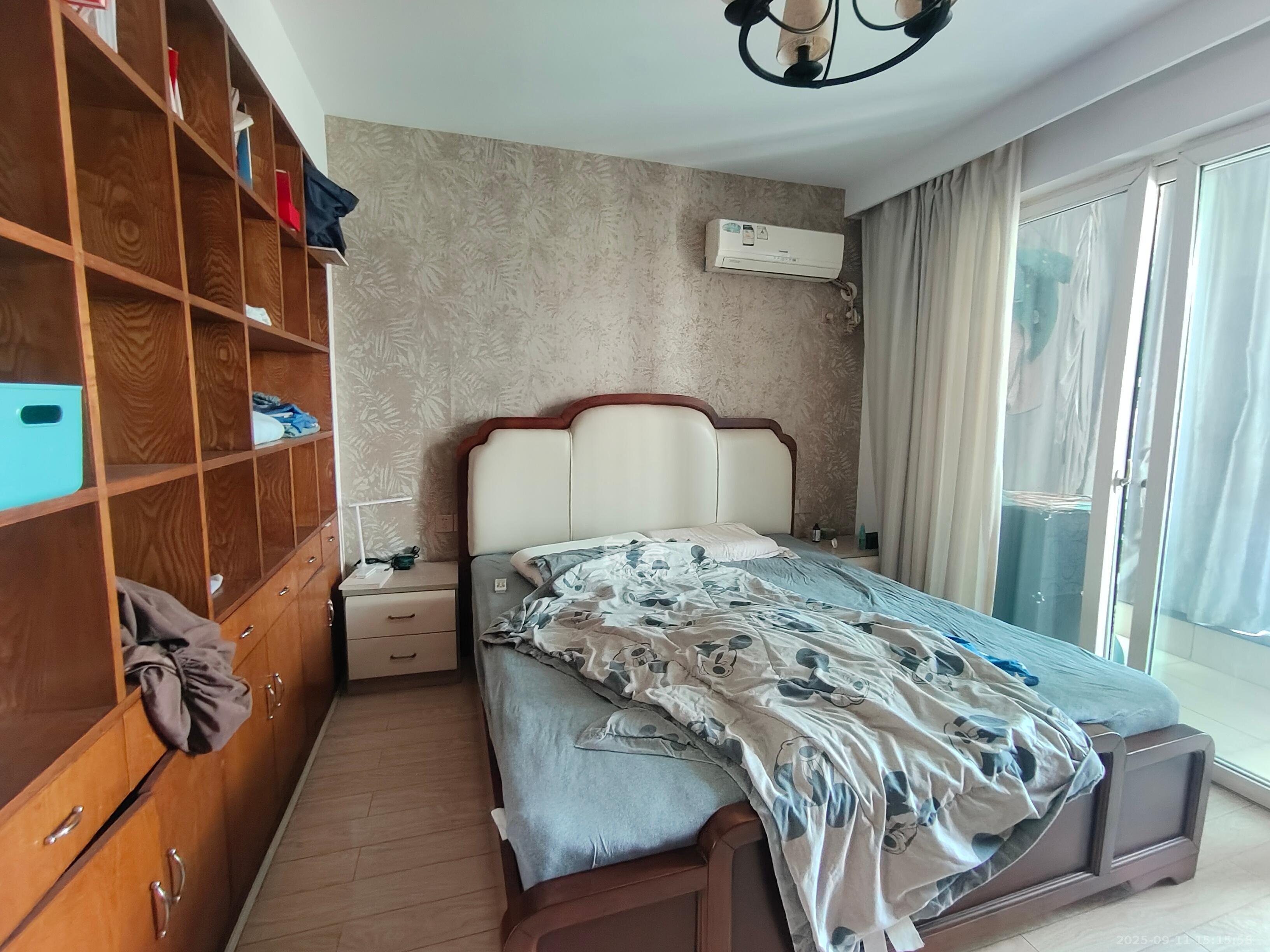 申奥美域  3室2厅2卫    2400.0元/月室内图