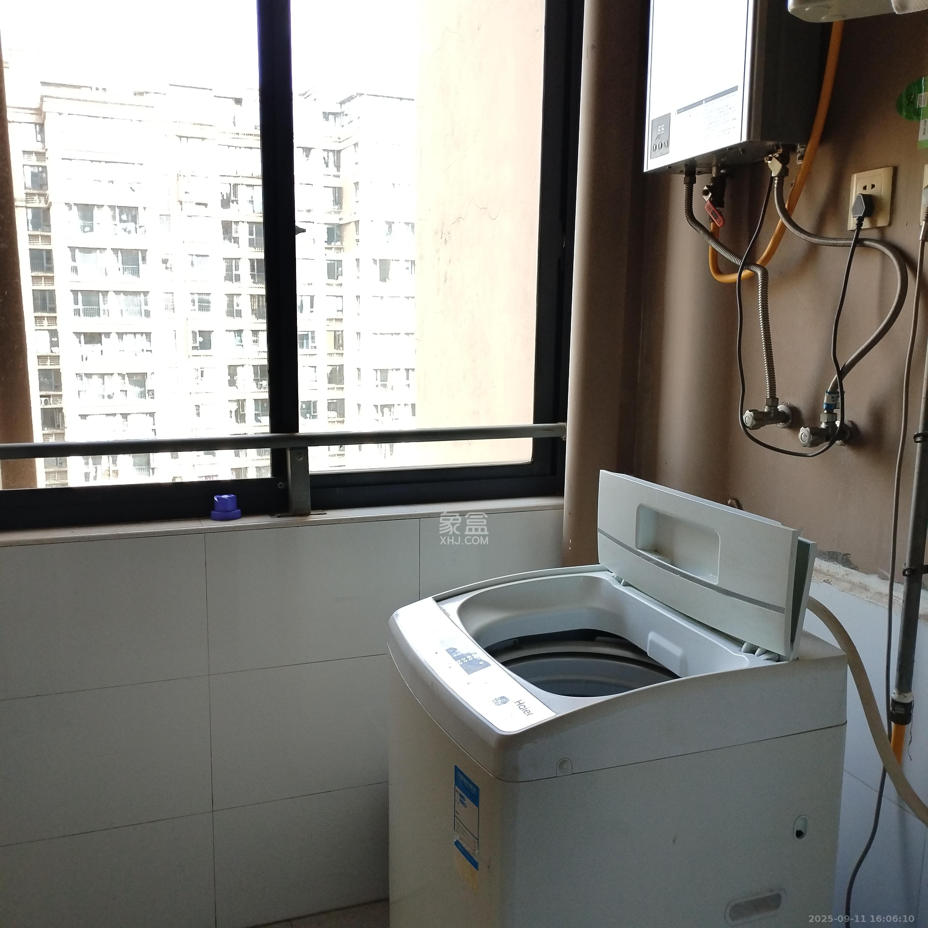 怡海星城  2室2厅1卫    1500.0元/月室内图