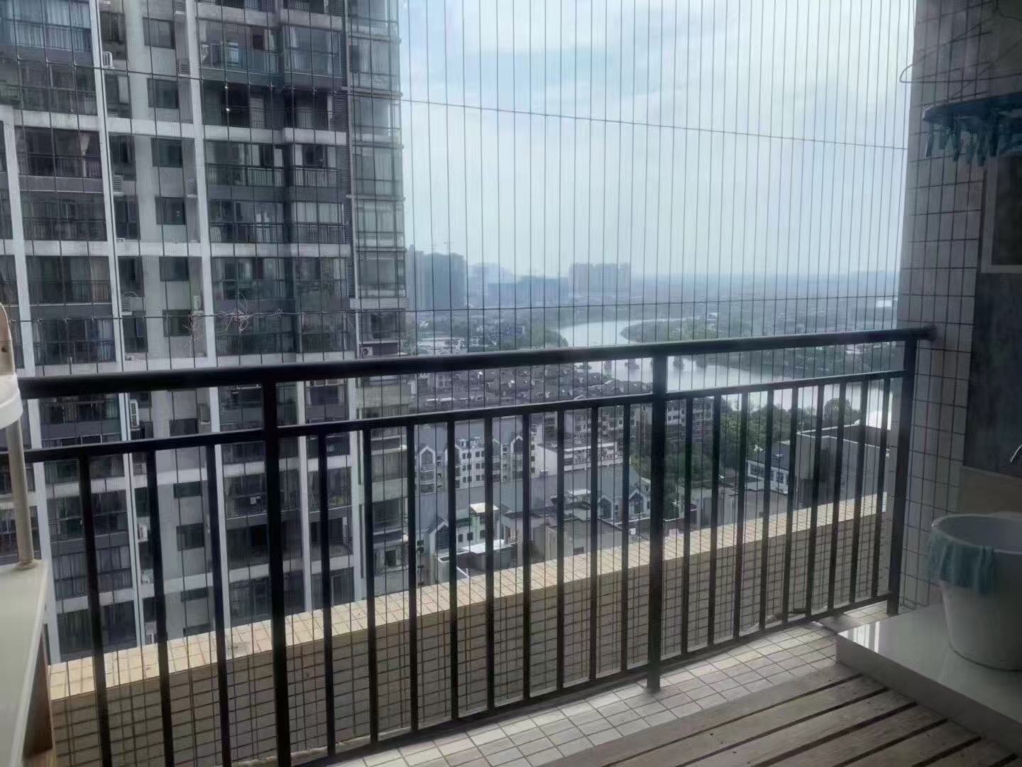 愉景湾西域  2室1厅1卫   2000.00元/月室内图