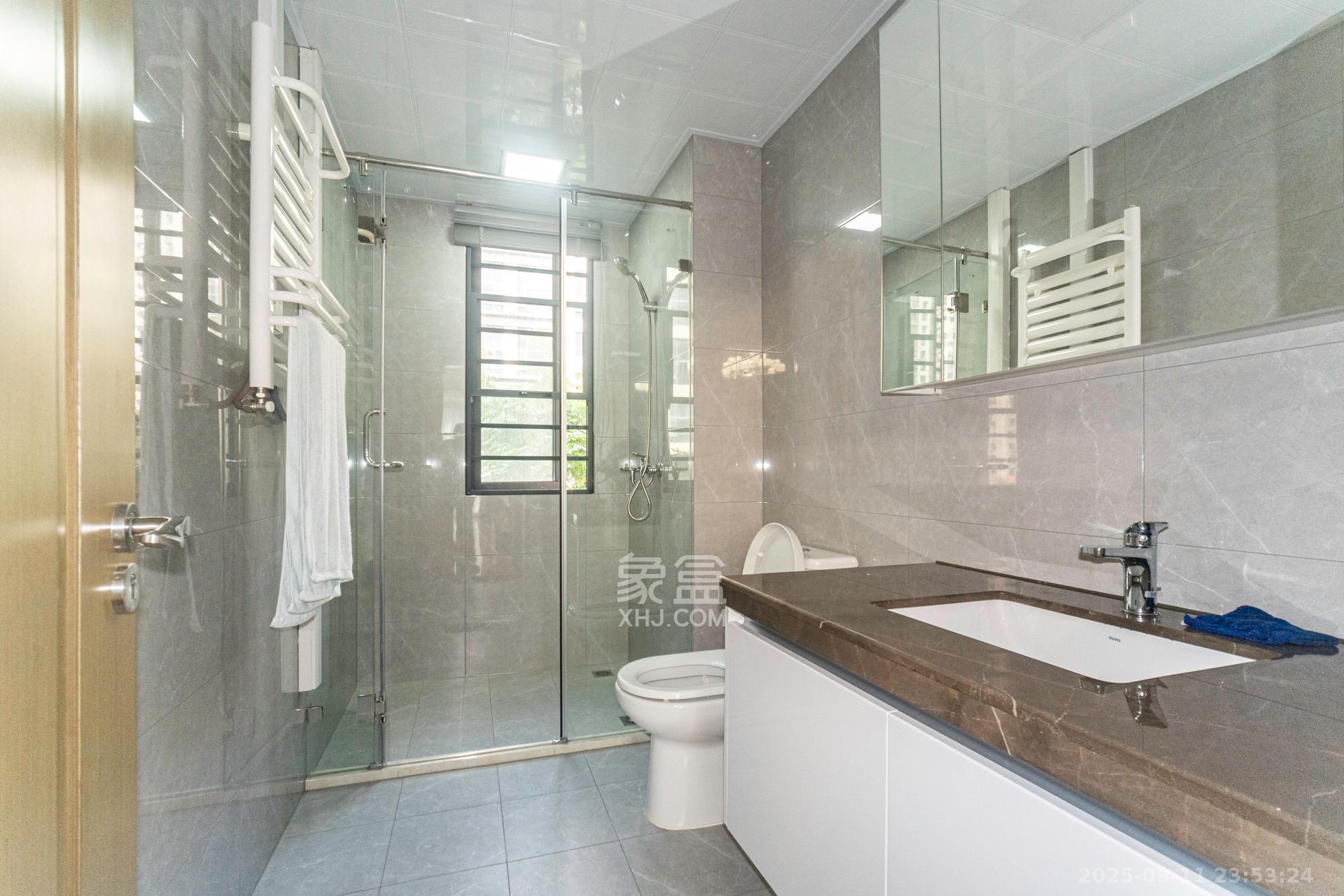 运达锦绣广场  4室2厅2卫    168.0万 运达锦绣广场  4室2厅2卫    168.0万卫生间