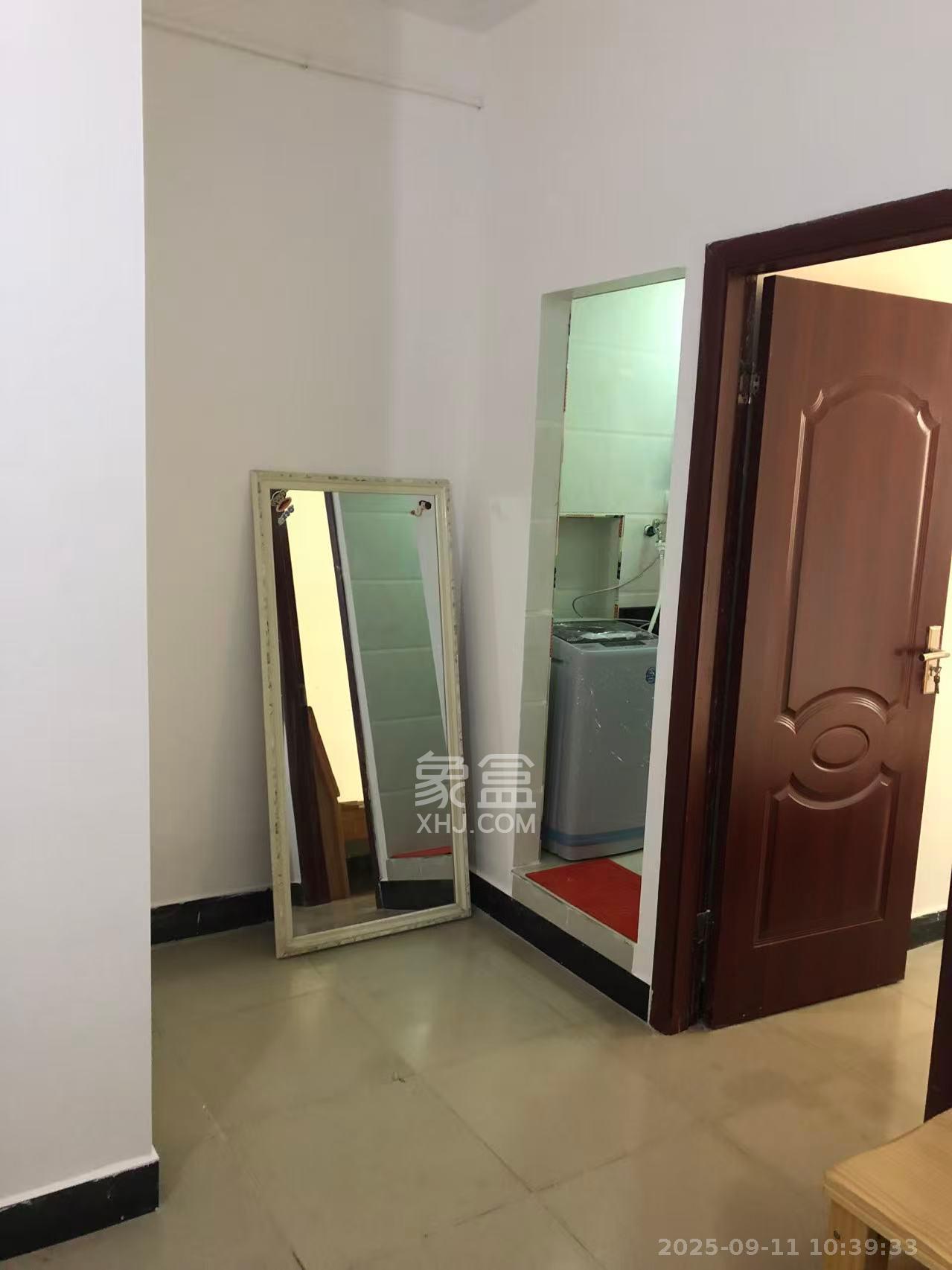 天马新村(天马安置小区) 1室1厅1卫 1200.0元/月 天马新村(天马安置小区) 1室1厅1卫 1200.0元/月室内图