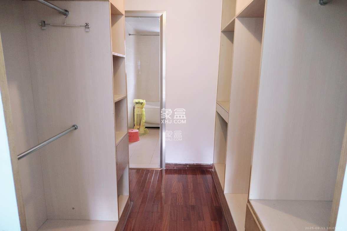 湘江北尚  3室2厅2卫    3400.0元/月 湘江北尚  3室2厅2卫    3400.0元/月室内图