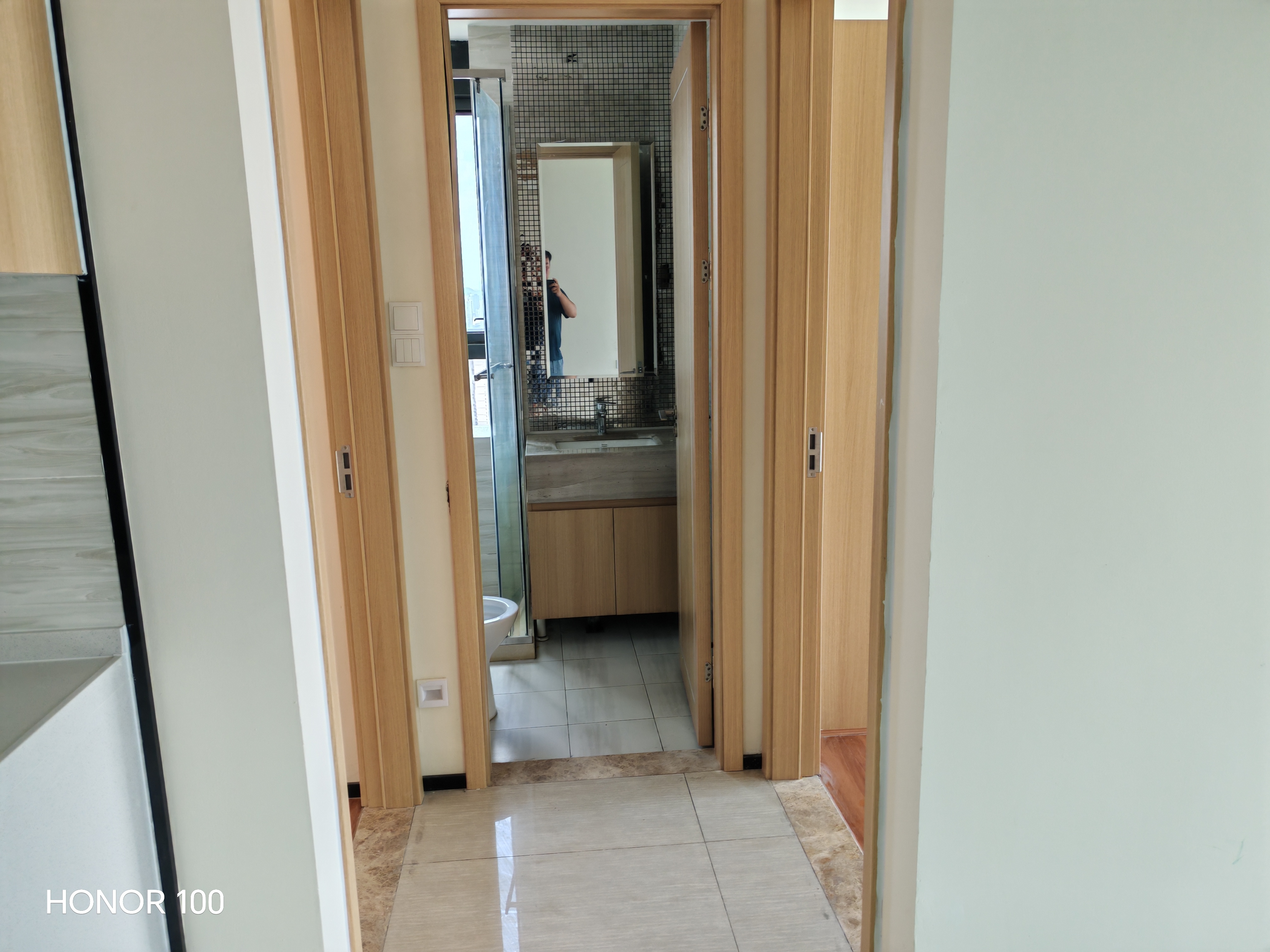 恒大珺悦府  2室1厅1卫    2200.0元/月户型图